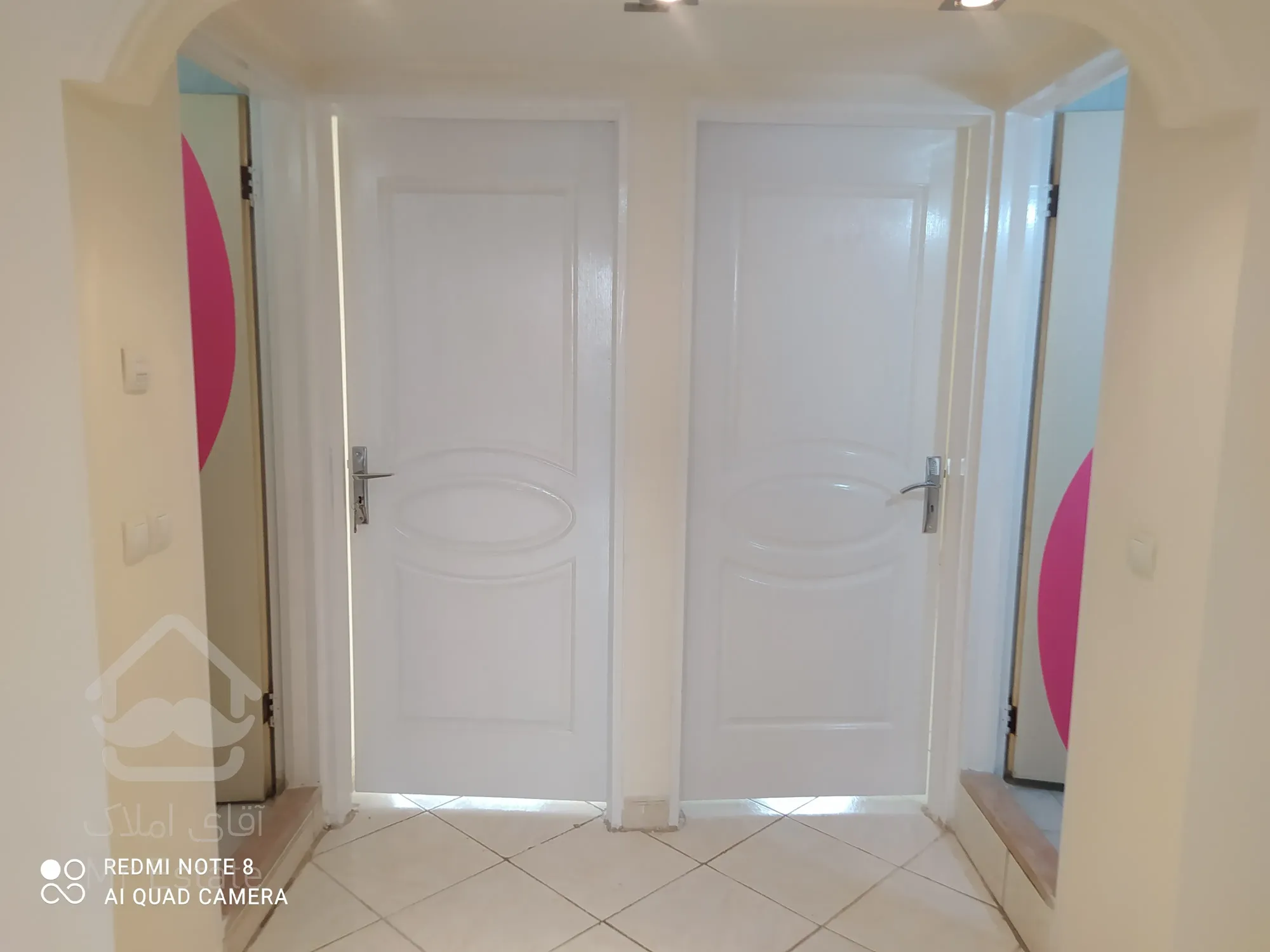 آپارتمان ۹۵ متری تک واحدی  تمیز  رنگ شده