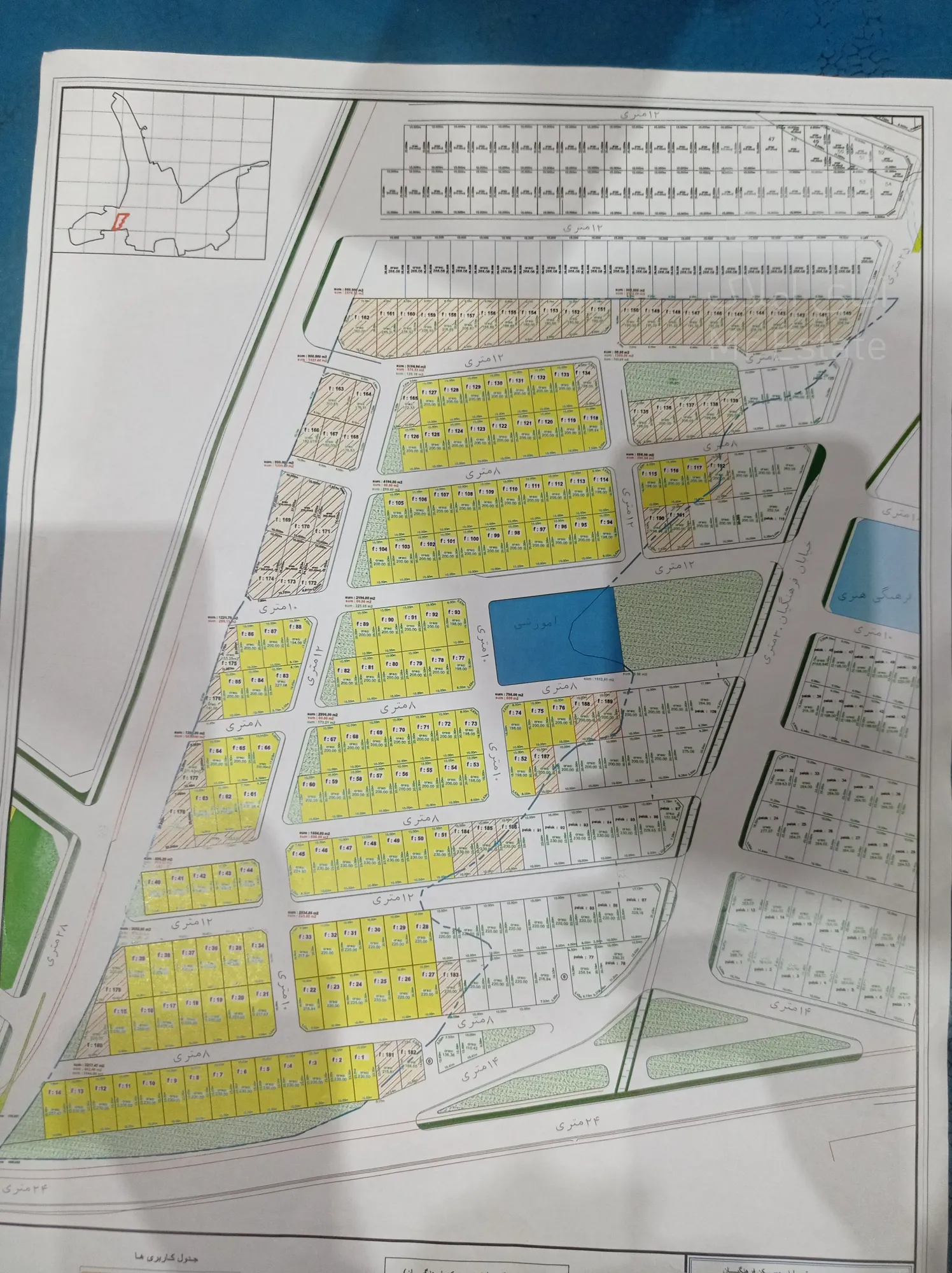پلاک مسکونی ۲۳۰ متری ، موقعیت عالی ، دوکله خیابان ۱۲ متری روبروی شهرک کوثر (محله فرهنگیان) ، شهر چادگان