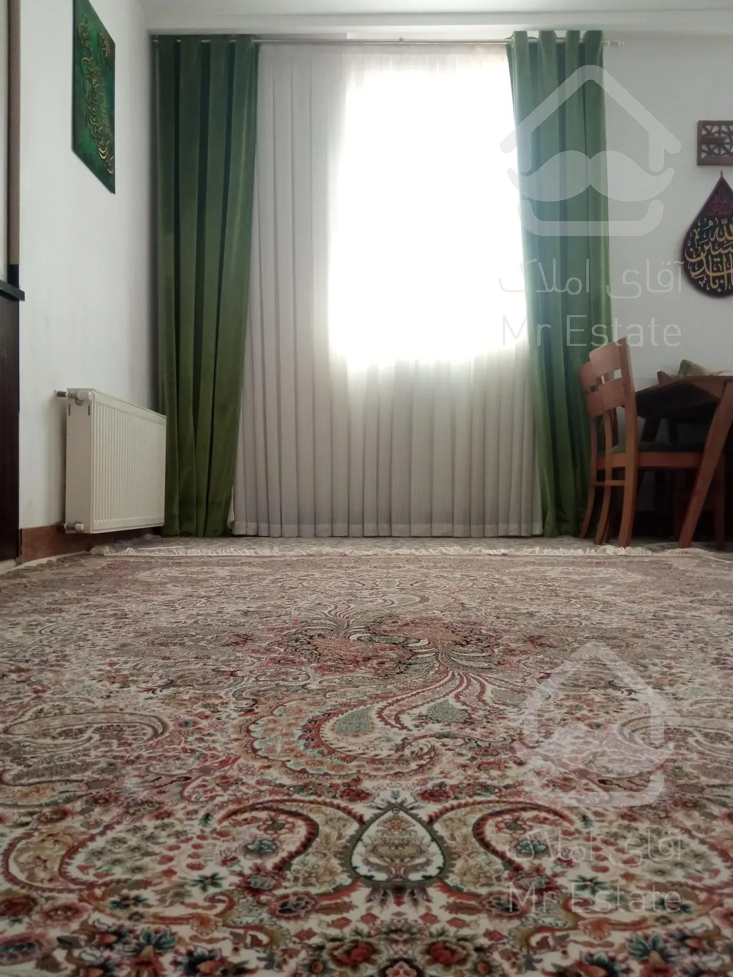 کوچه۱۶ متری، نبش سراسر نور، فوق‌العاده خوش نقشه