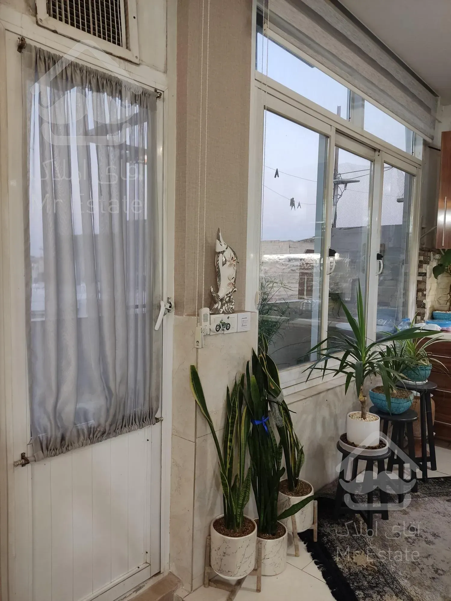 سه طبقه مرتب