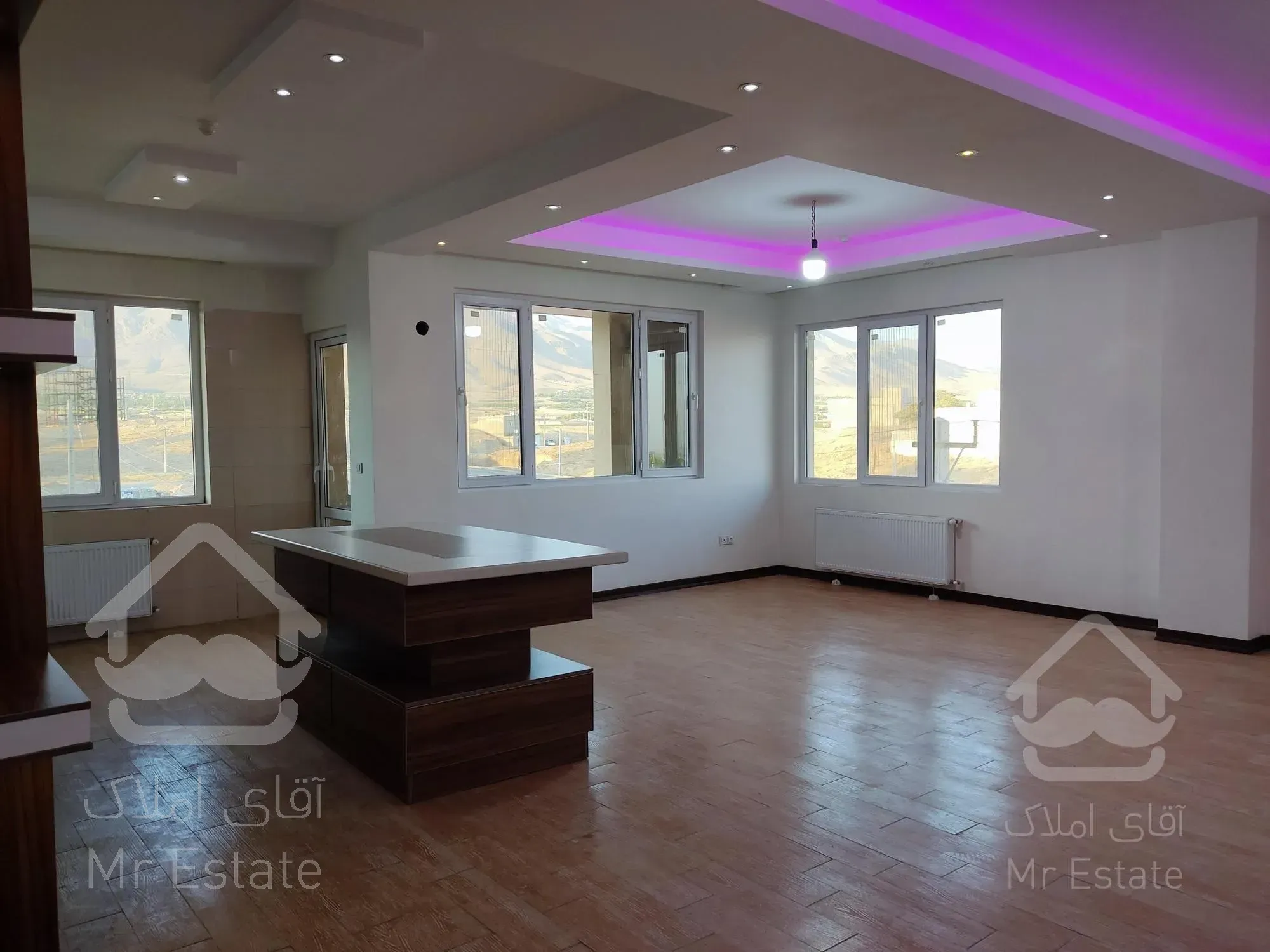 آپارتمان ویو باز سه خوابه