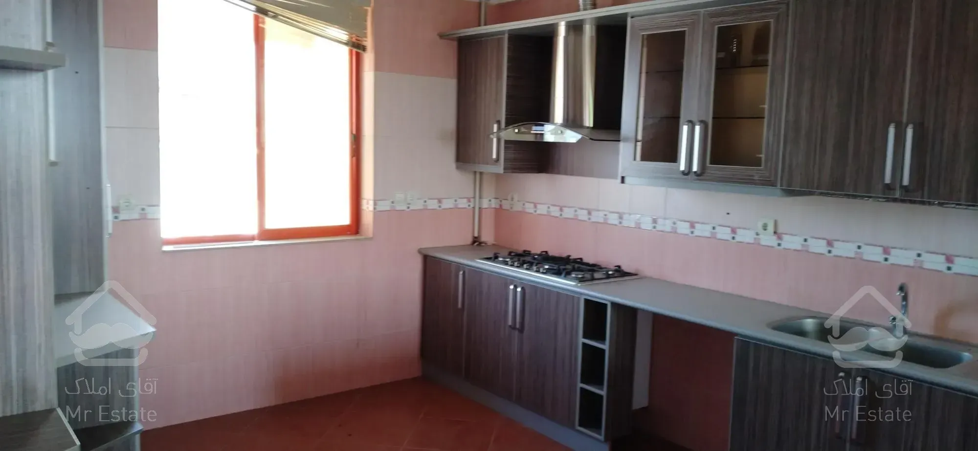 فروش فوق العاده یک واحد 108 متر مفید