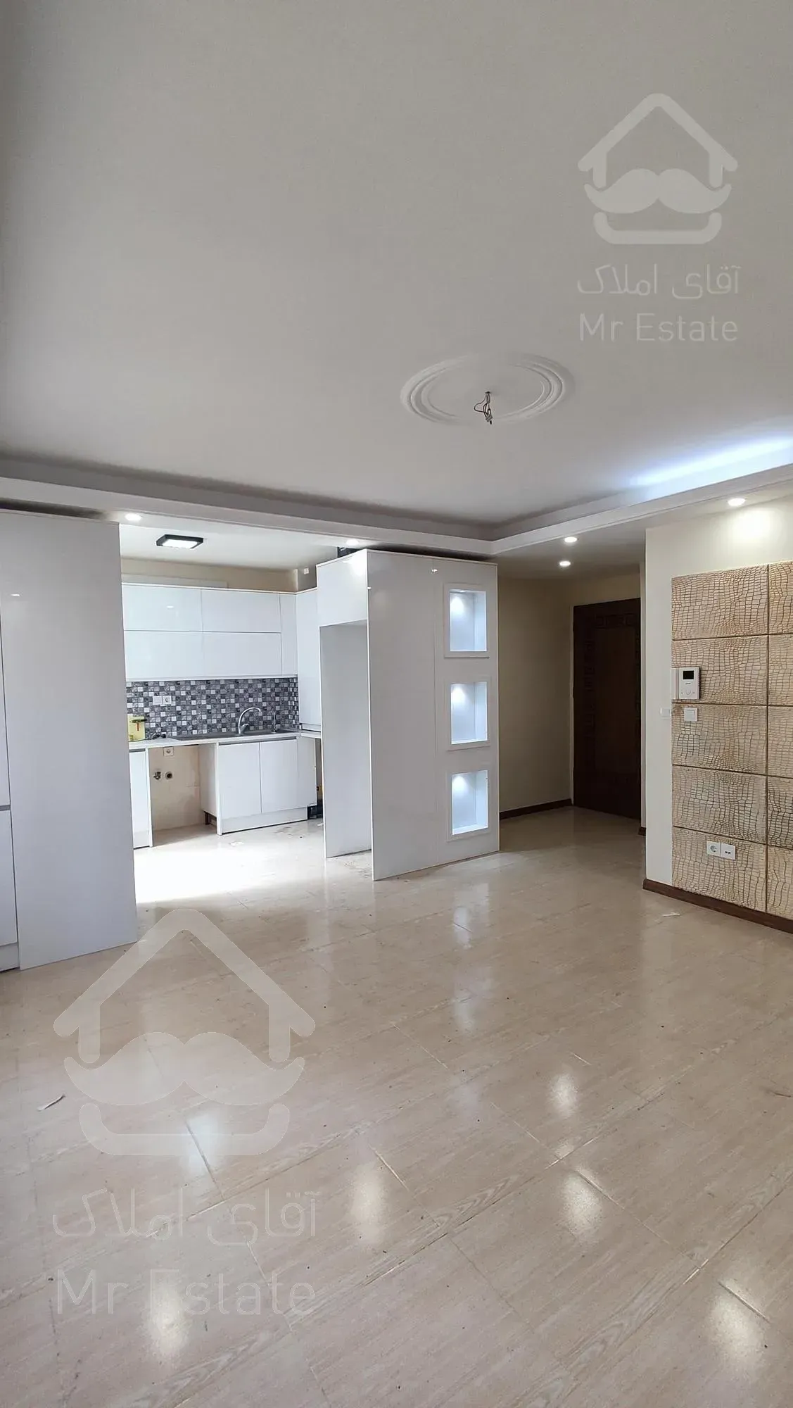 ۷۰متر با پارکینگ خیابان طوس