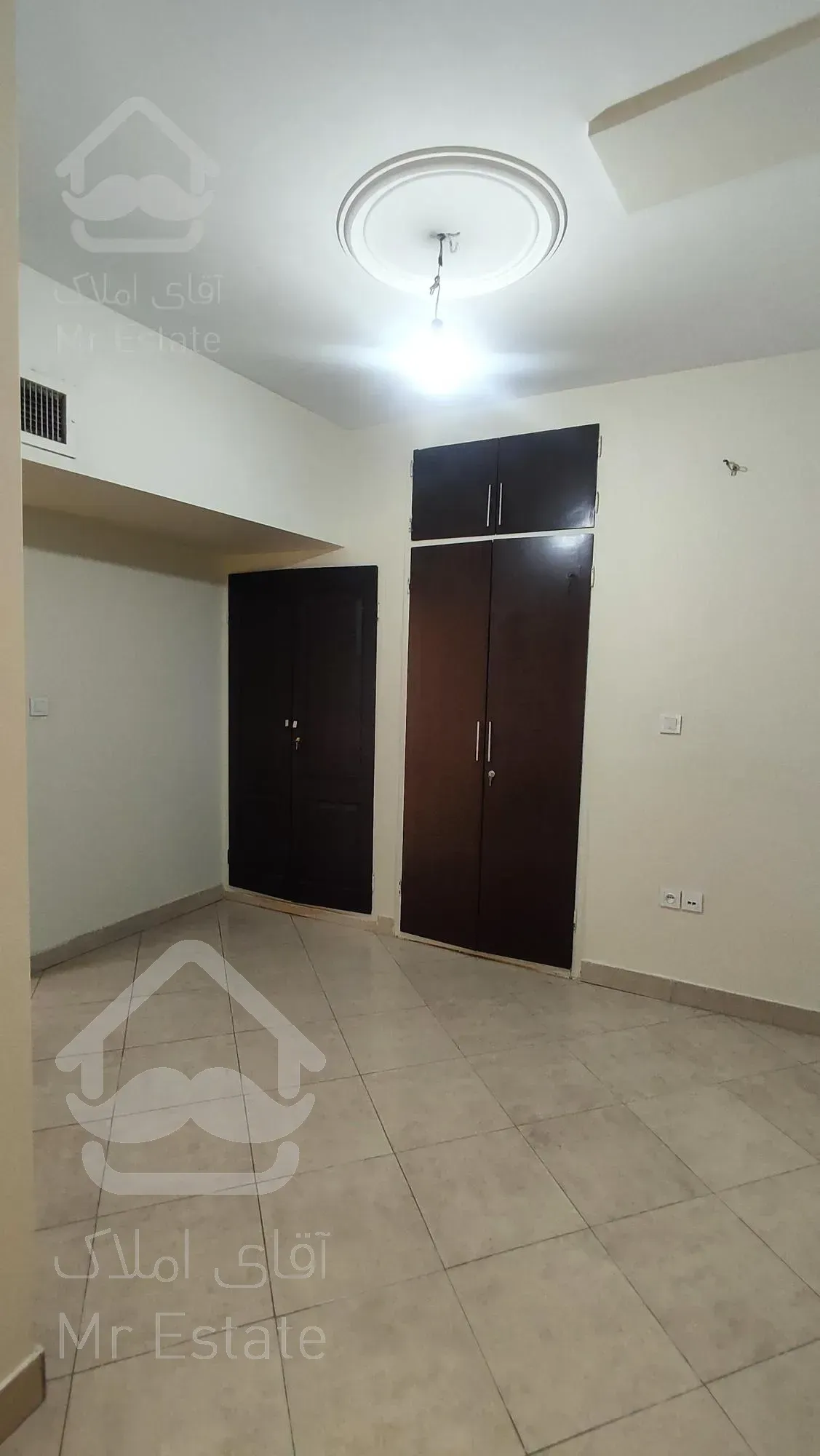 ۵۰متر با پارکینگ خیابان کارون