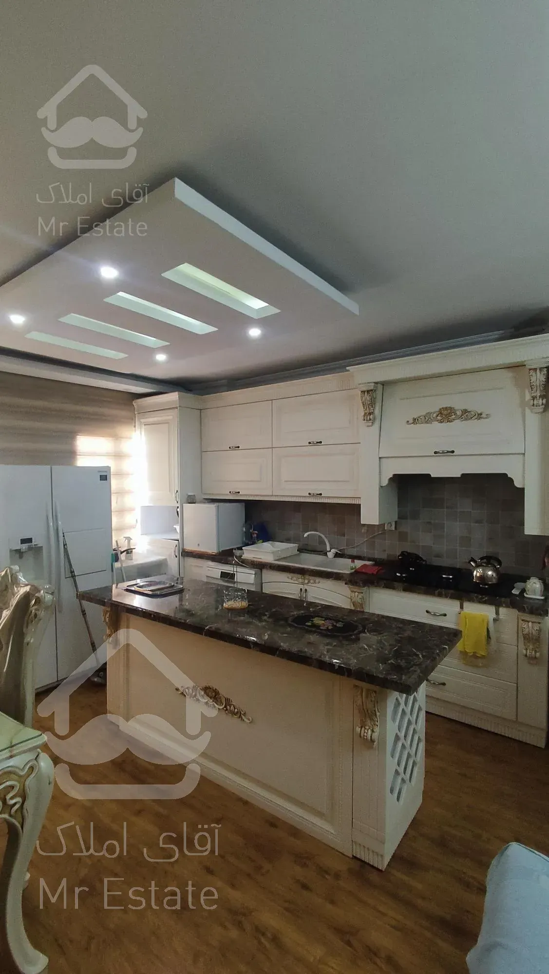 ۵۰متر با پارکینگ خیابان کارون