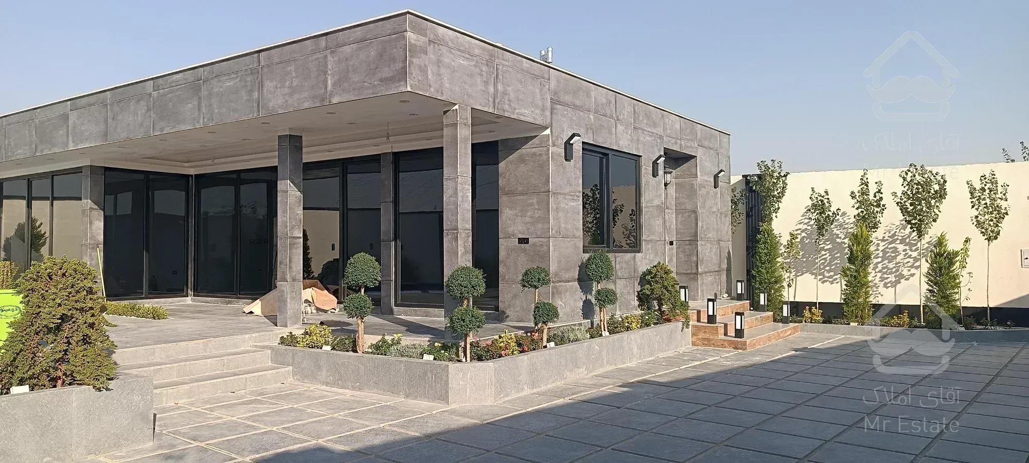 570متر ویلا واقع در چهارباغ