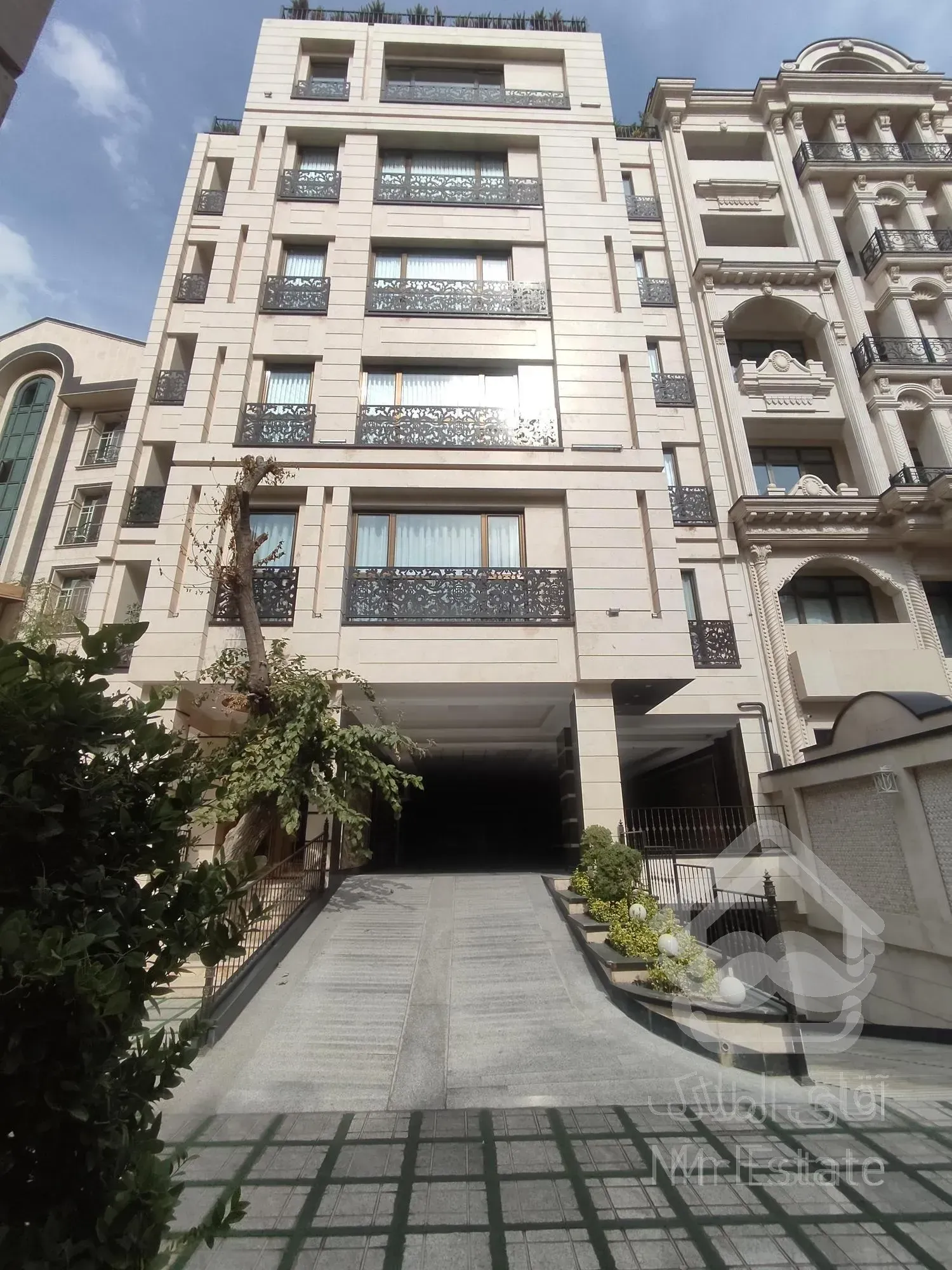 رهن و اجاره 120 متری قبا