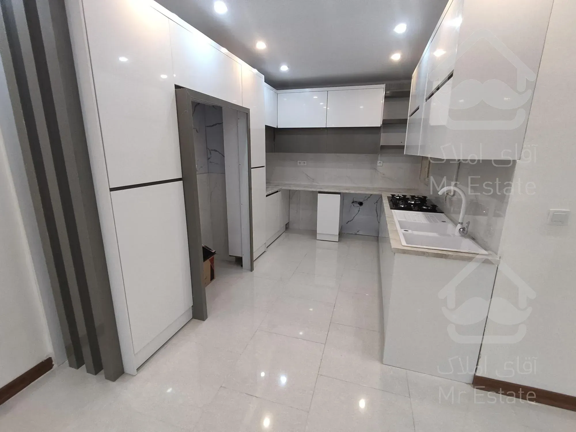 93متر آپارتمان *بالای اسبی*خوش نقشه