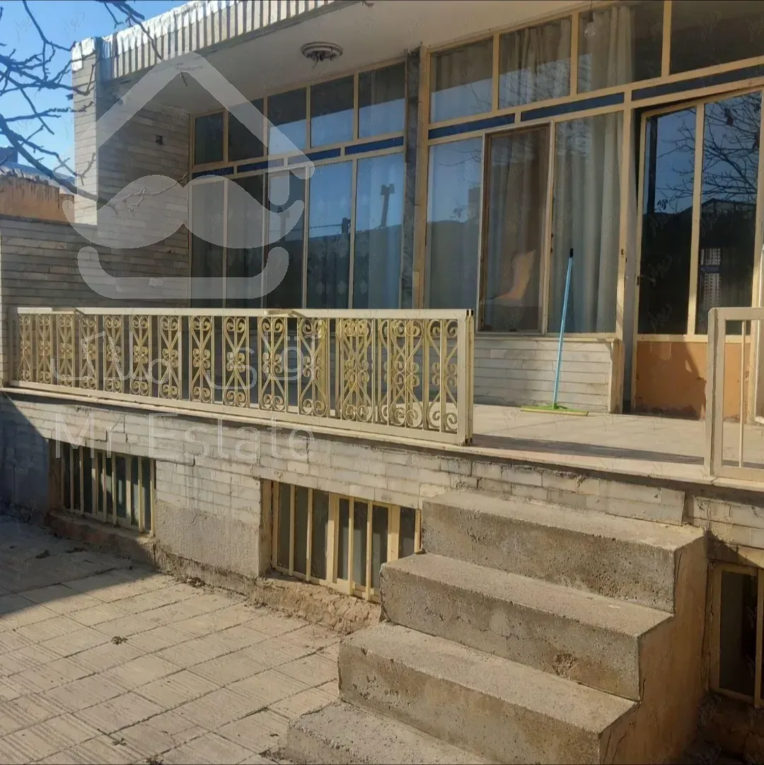 فروش ویلایی ۴۴۷ خ شیخ حسنی