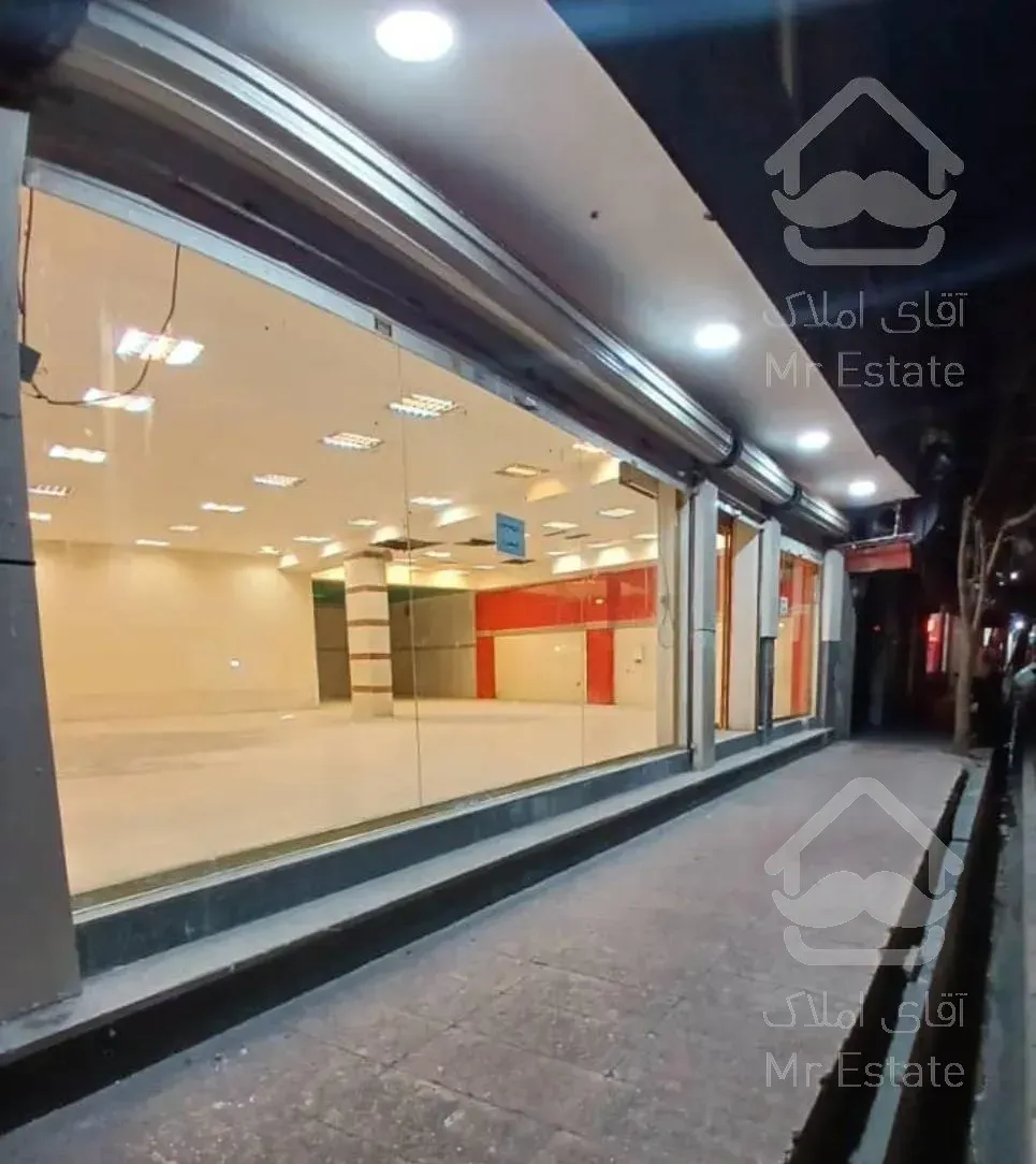 164 متر مغازه با ملکیت