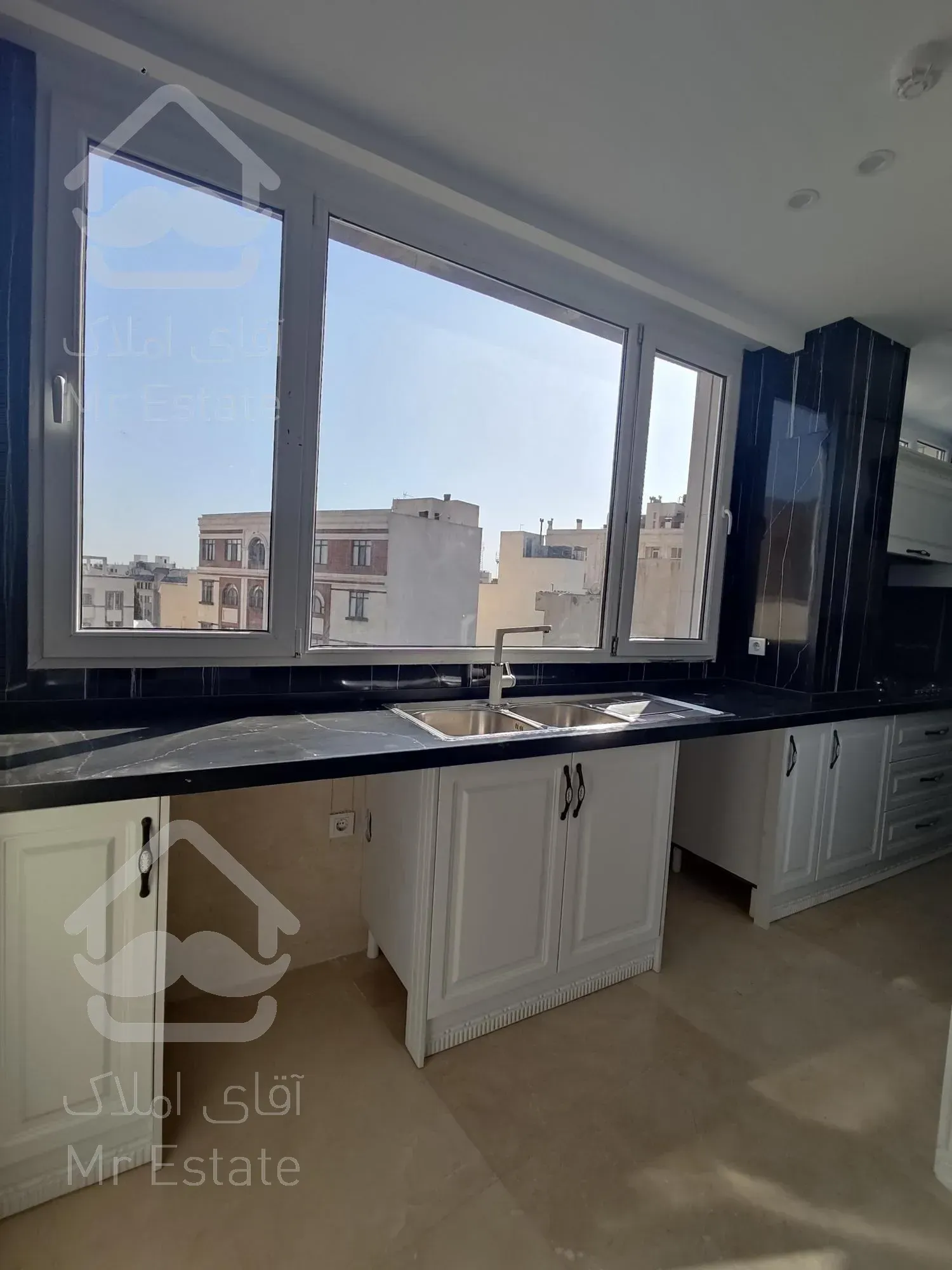 دیباجی جنوبی ۱۷۵متر ۳خواب نوساز