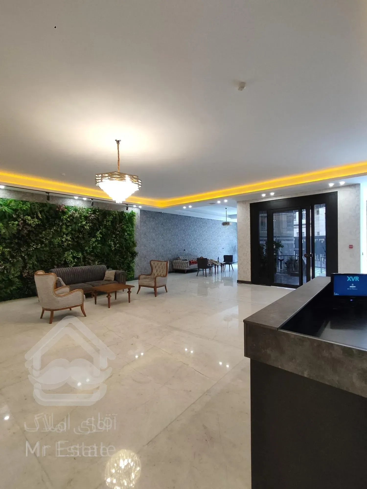 فروش ۲۱۵متری تک‌واحدی نوساز دیباجی جنوبی