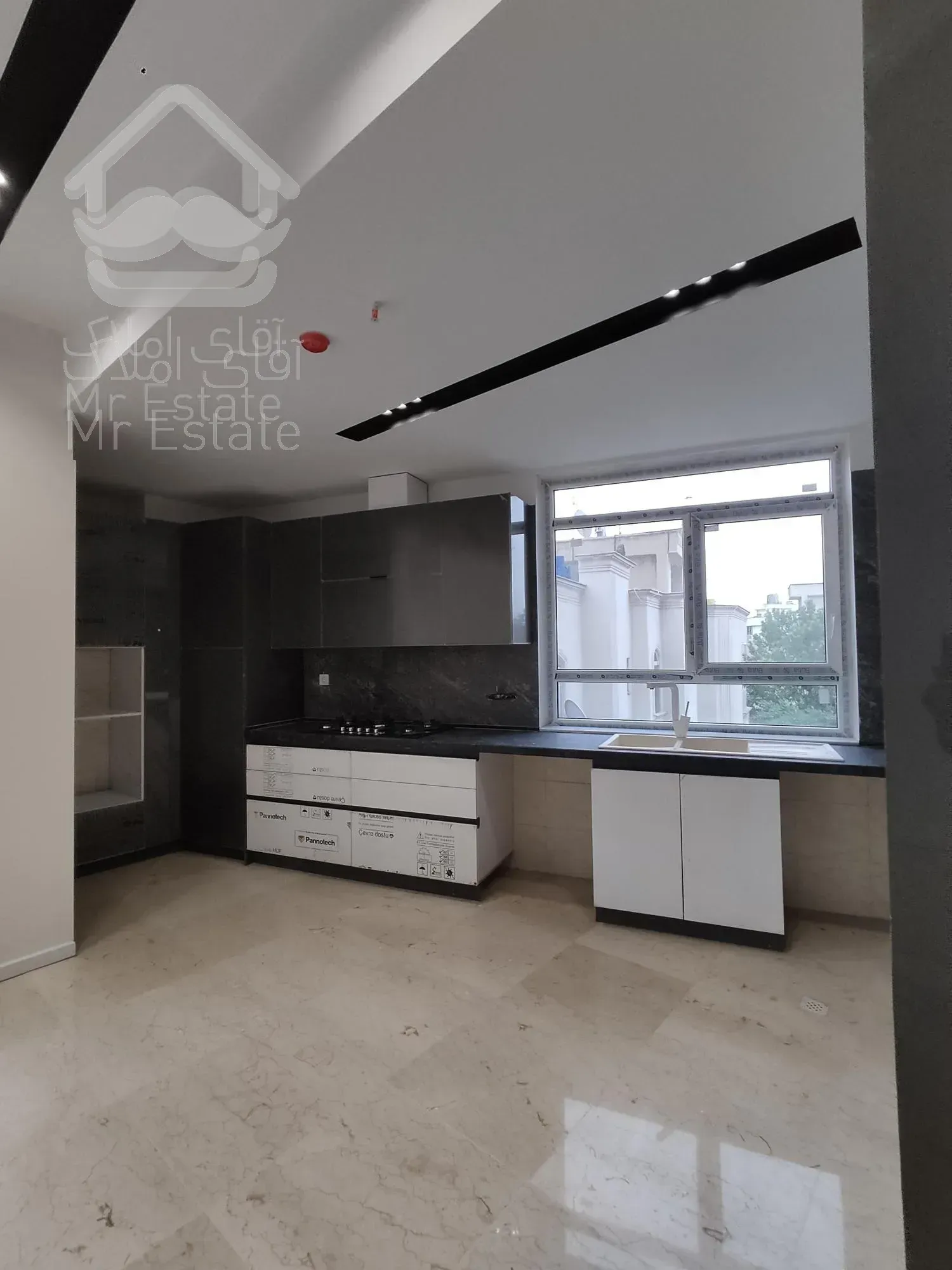 فروش ۱۳۵متری ۳خواب نوساز فول مشاعات دیباجی جنوبی