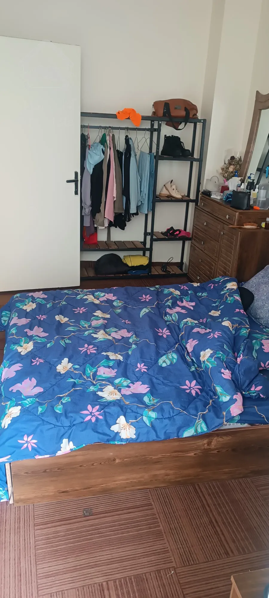 اجاره آپارتمان به مجرد هم اجاره میدم