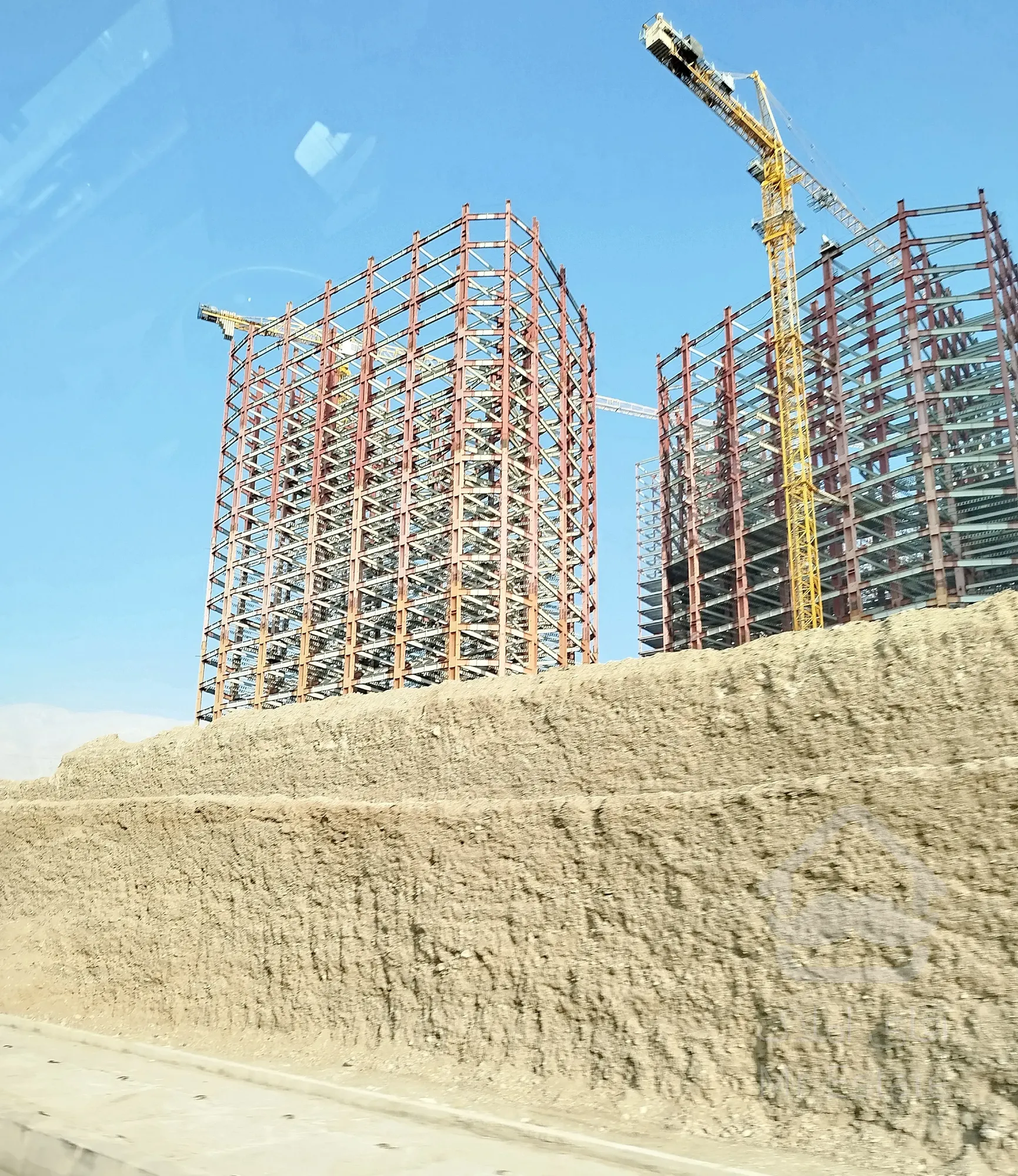 فروش واحد ۱۰۶متری منطقه ۲۲تاپ لوکیشن سنددار تک برگ