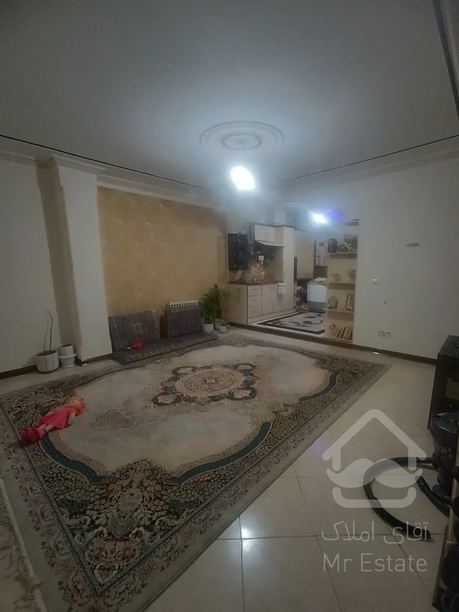 واحد ۶۸ متر لوکیشن عالی خوش نقشه