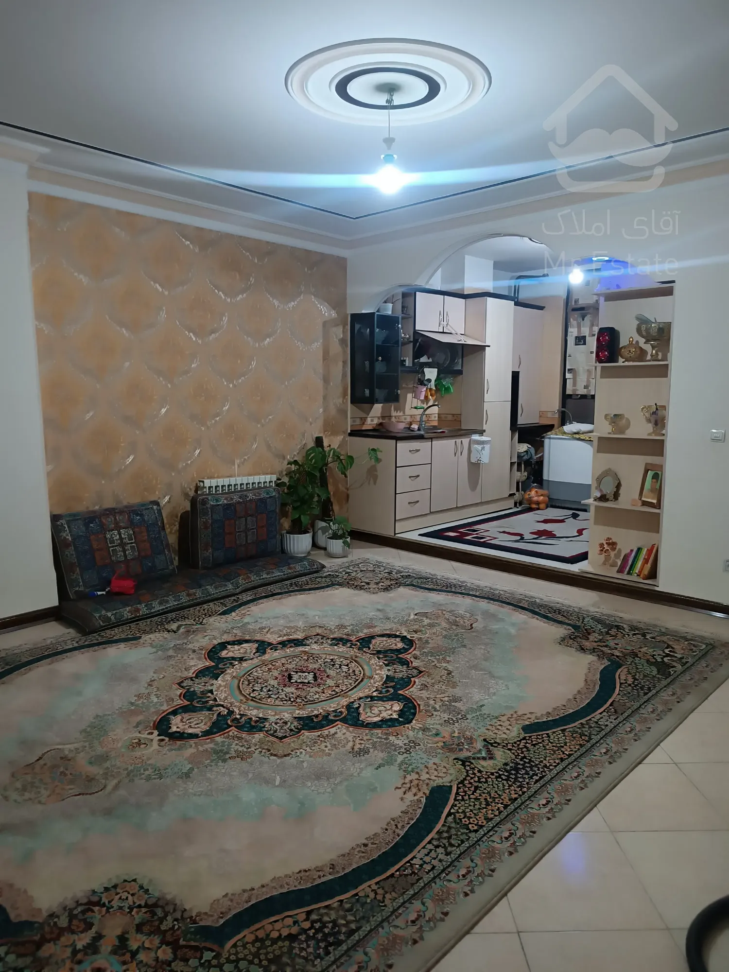 واحد ۶۸ متر لوکیشن عالی خوش نقشه