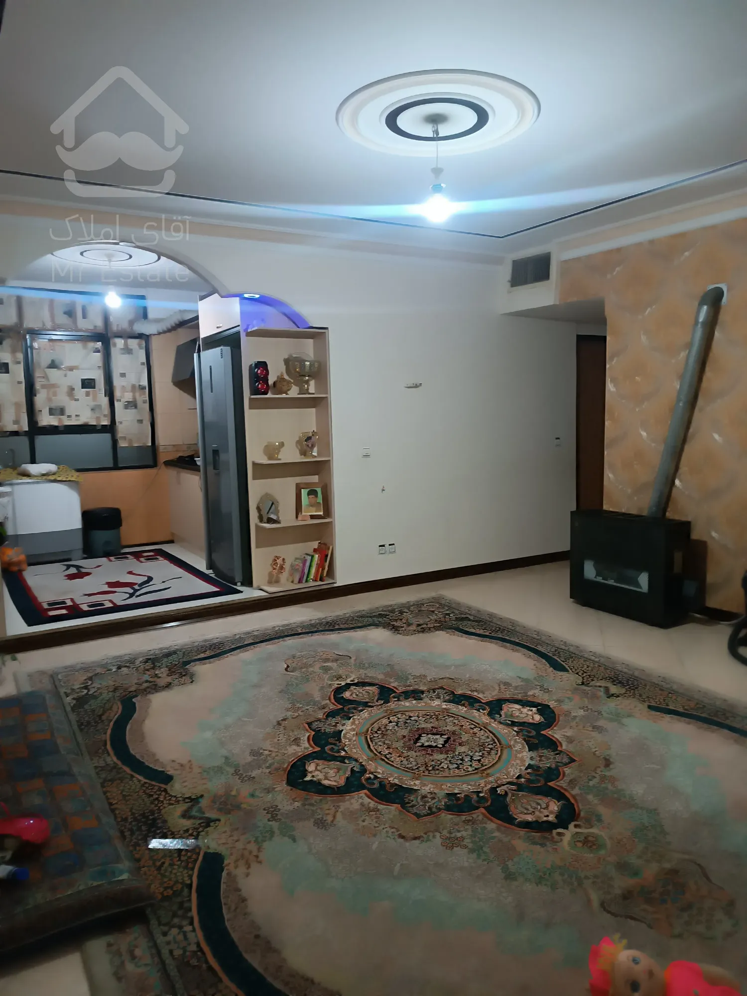 واحد ۶۸ متر لوکیشن عالی خوش نقشه