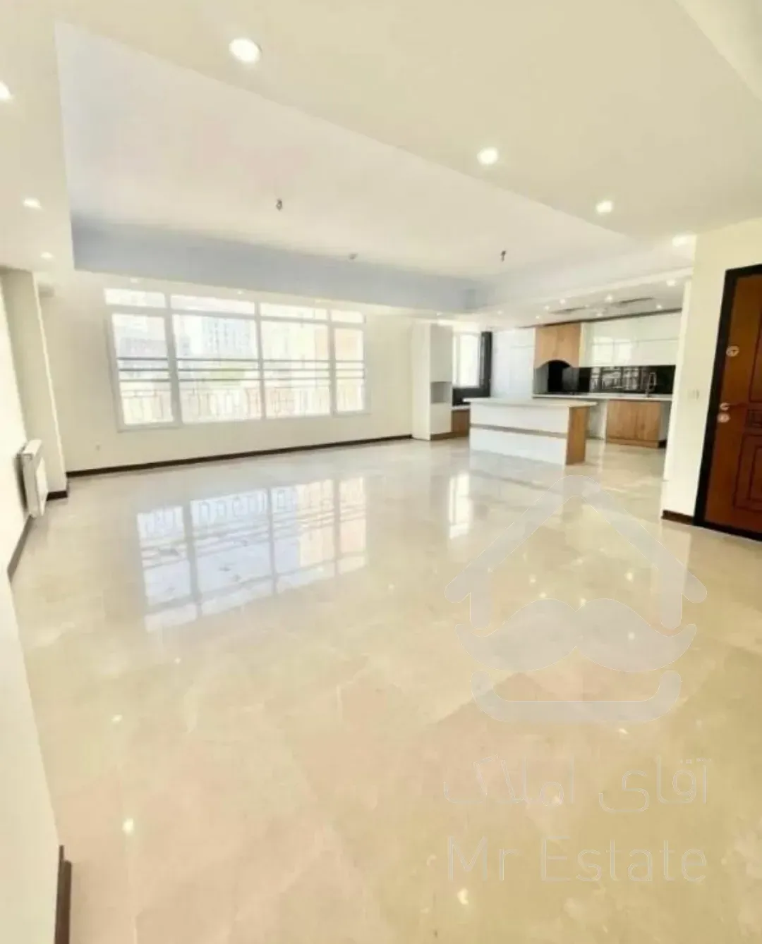 فروش آپارتمان ۱۱۴متریاستخر دار