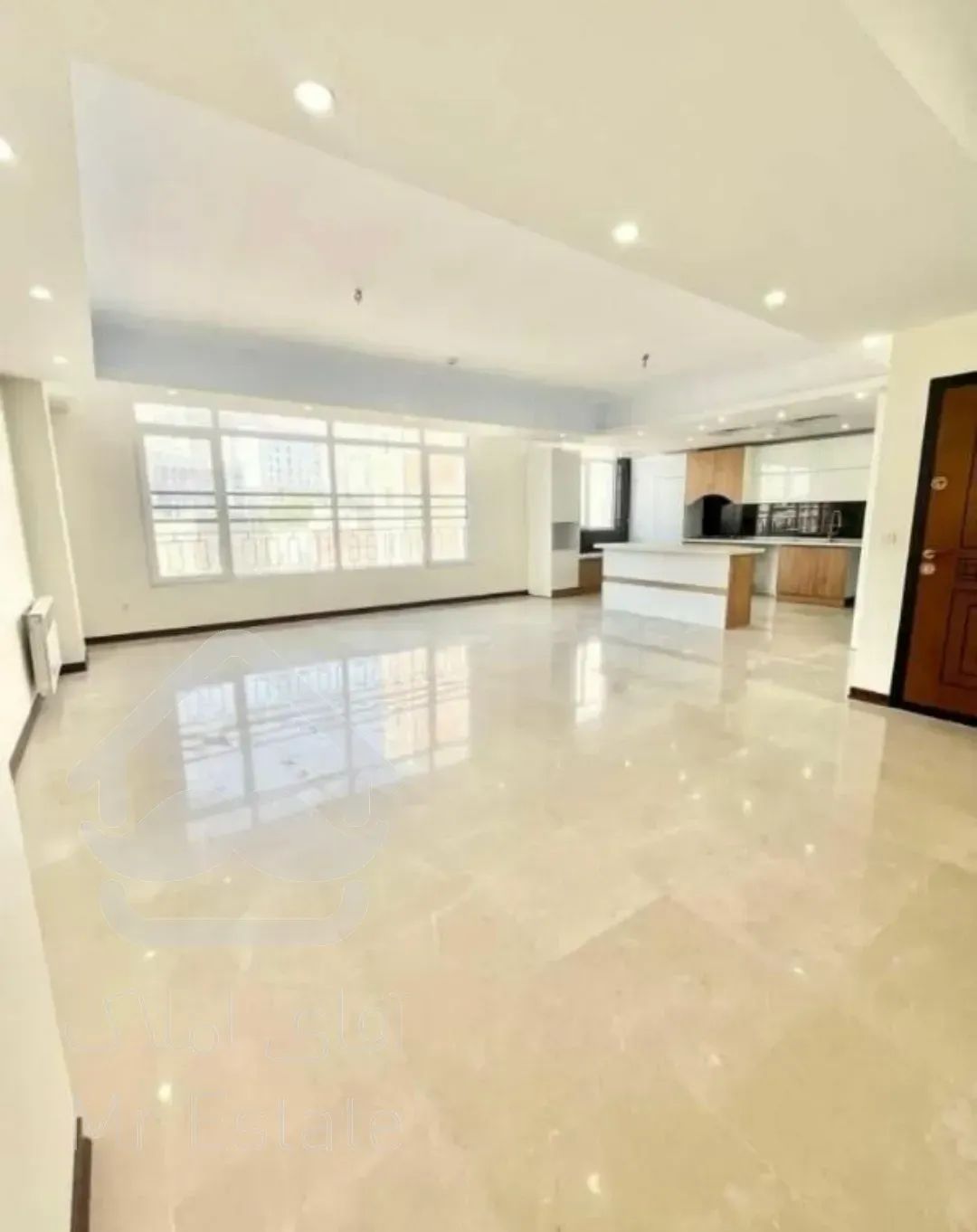 فروش آپارتمان ۱۱۴متریاستخر دار