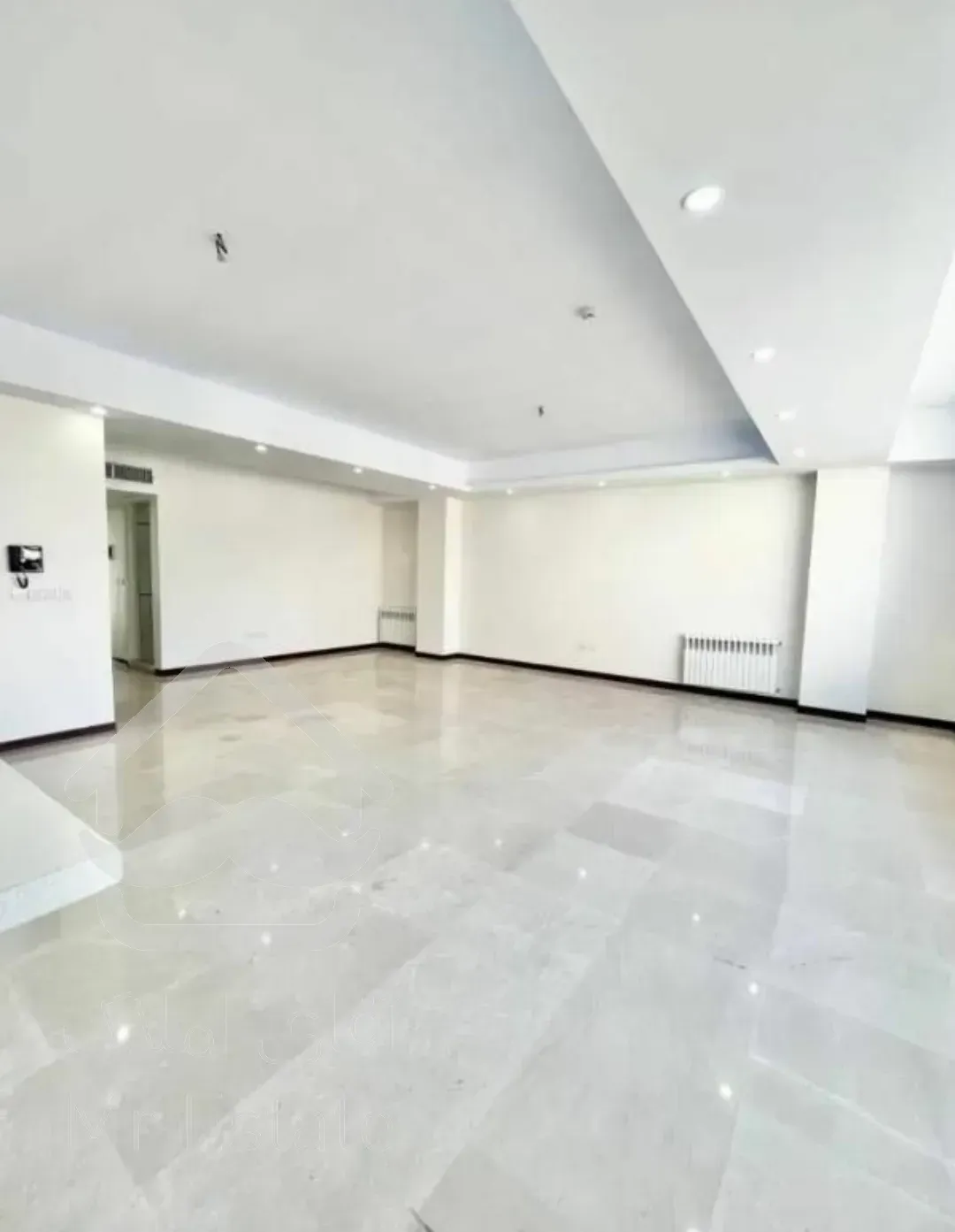 فروش آپارتمان ۱۱۴متریاستخر دار