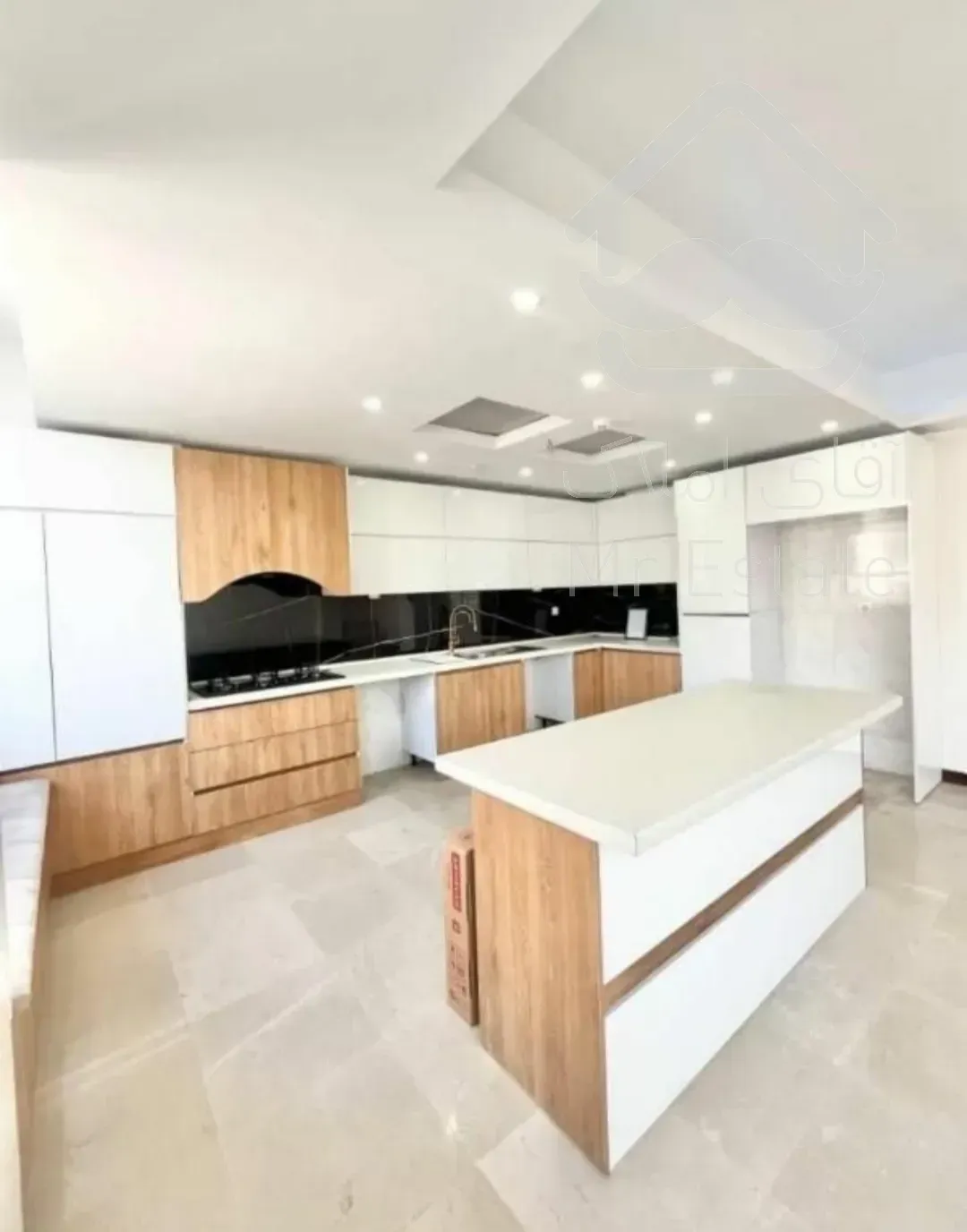 فروش آپارتمان ۱۱۴متریاستخر دار