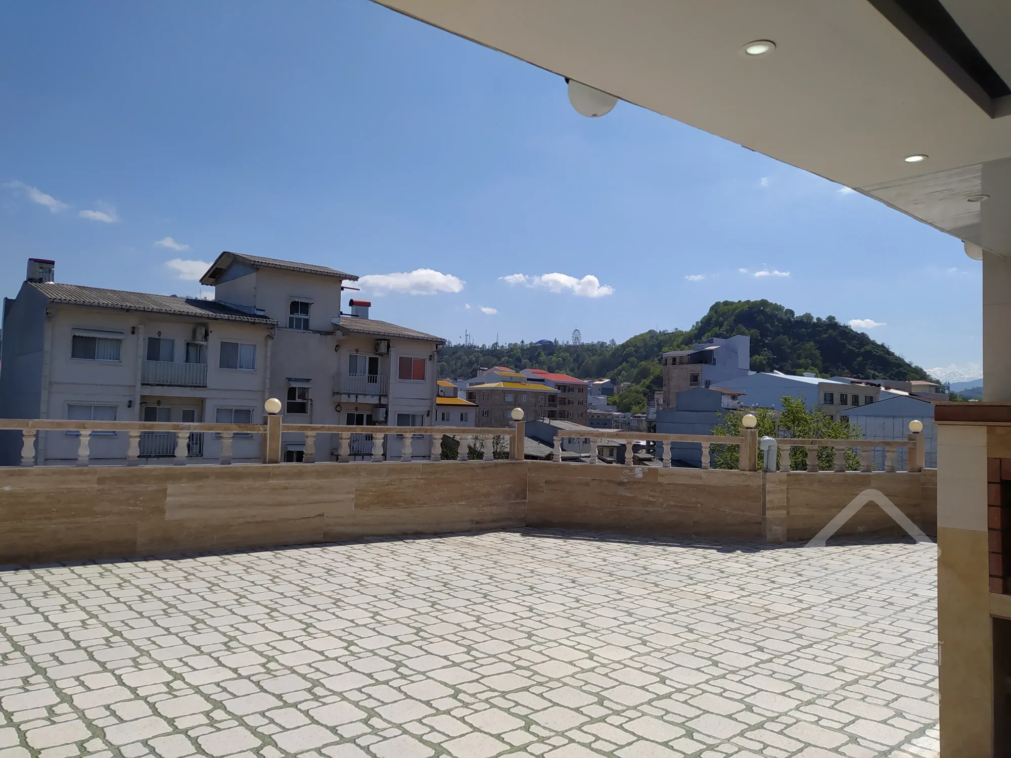 فروش آپارتمان لاهیجان  گلستان 11