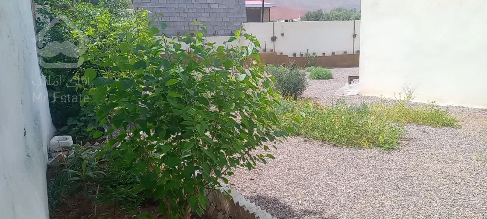 300  متر زمین مسکونی