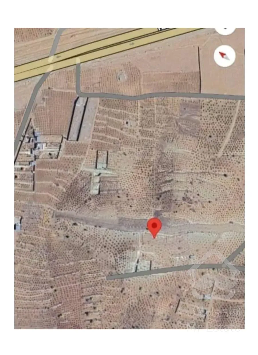 فروش زمین ۱۰۰۰ متری در جاده شیراز ـ سپیدان(کلستان)زیر قیمت