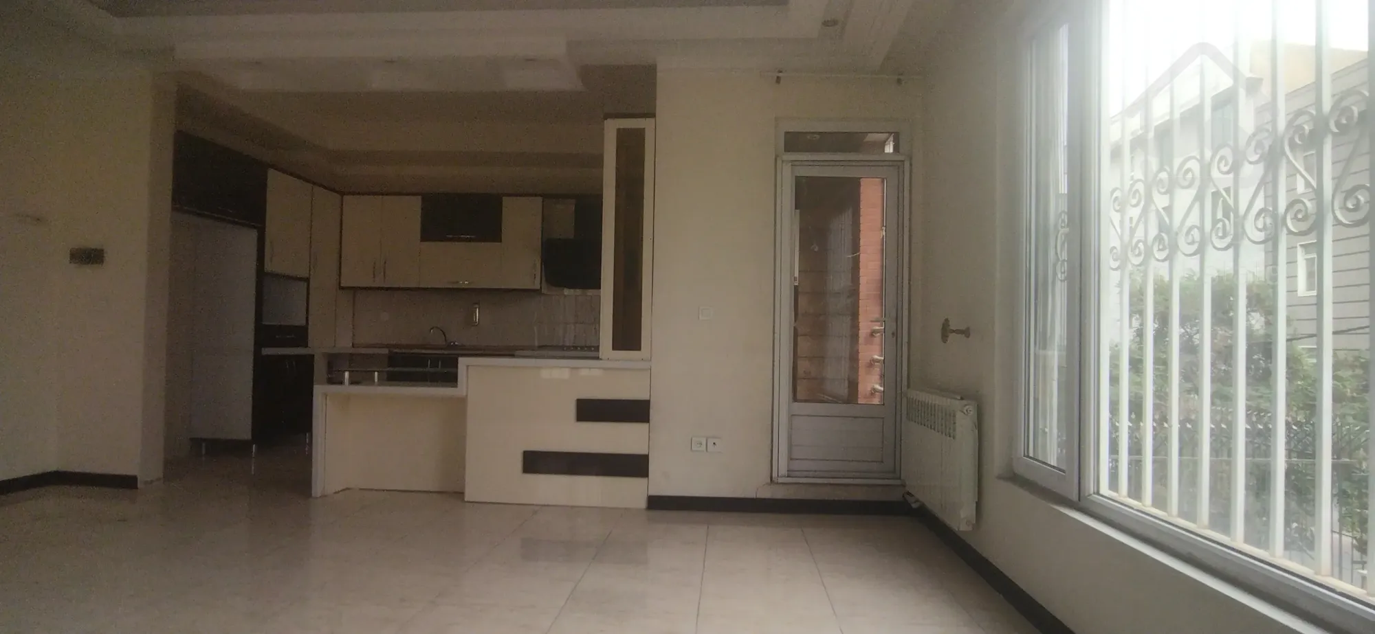 اجاره آپارتمان ۱۰۰متر تخلیه غرق در نور