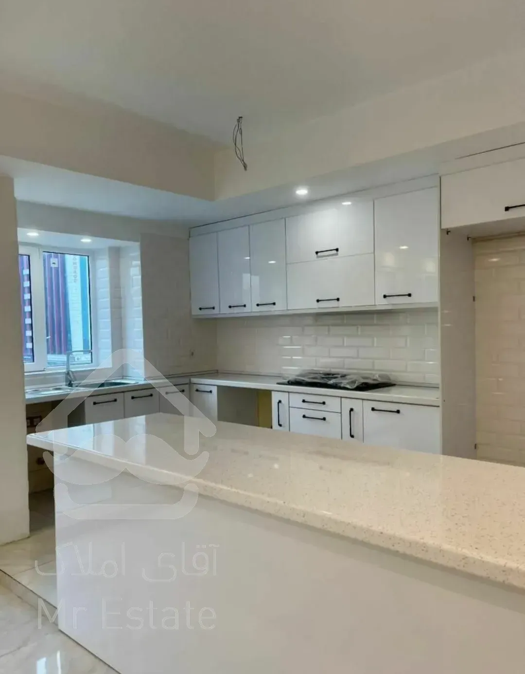 اجاره اپارتمان۱۴۰متری باغ فیض سه خواب قابل تبدیل