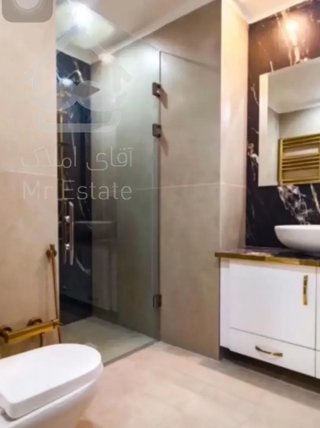 واحد ۱۰۰متری/برج باغ*چیتگر*ایرانمال/معاوضه