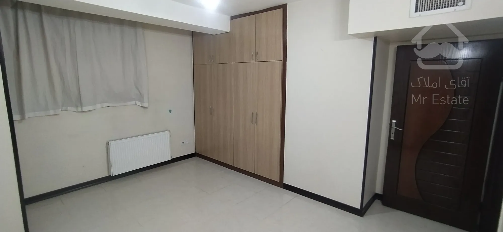 آپارتمان سه خوابه طبقه دوم