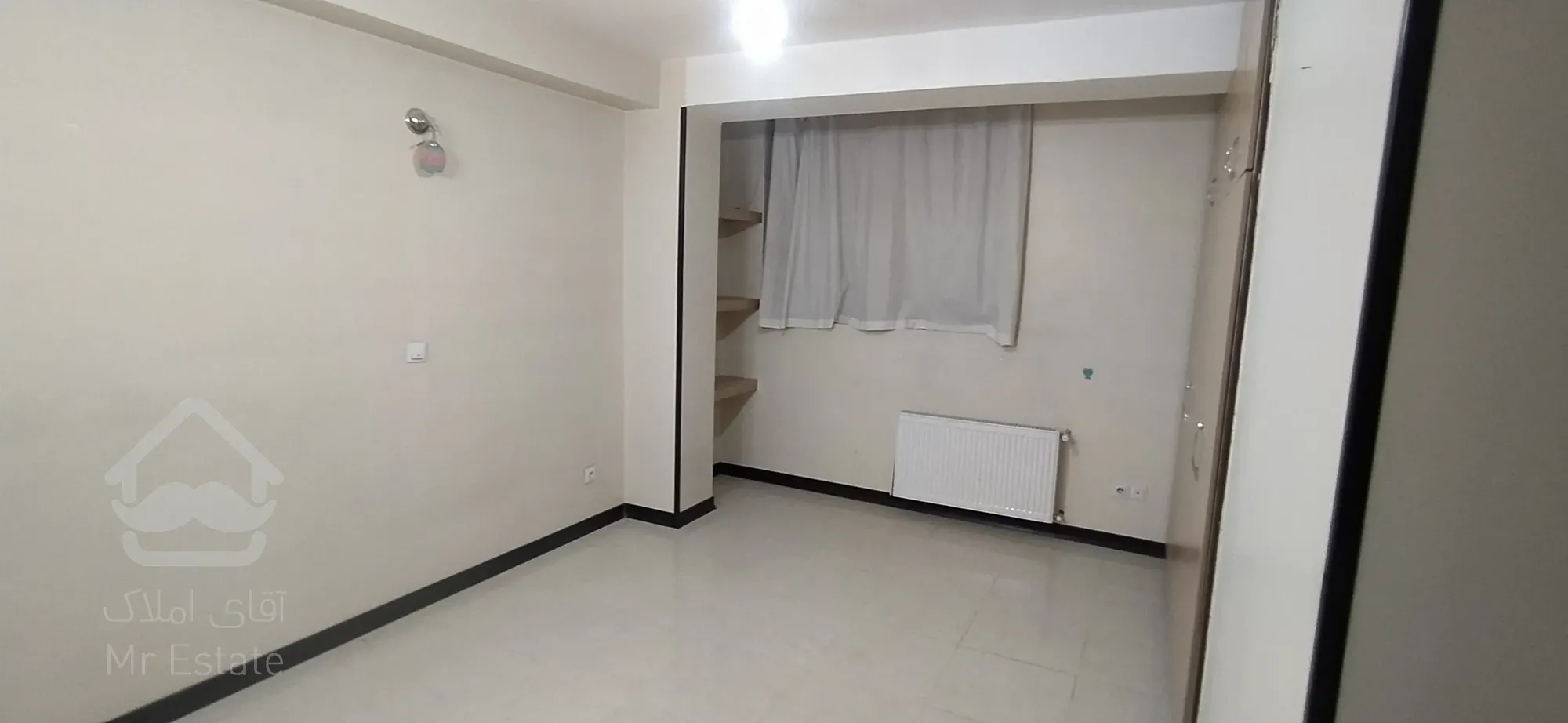 آپارتمان سه خوابه طبقه دوم