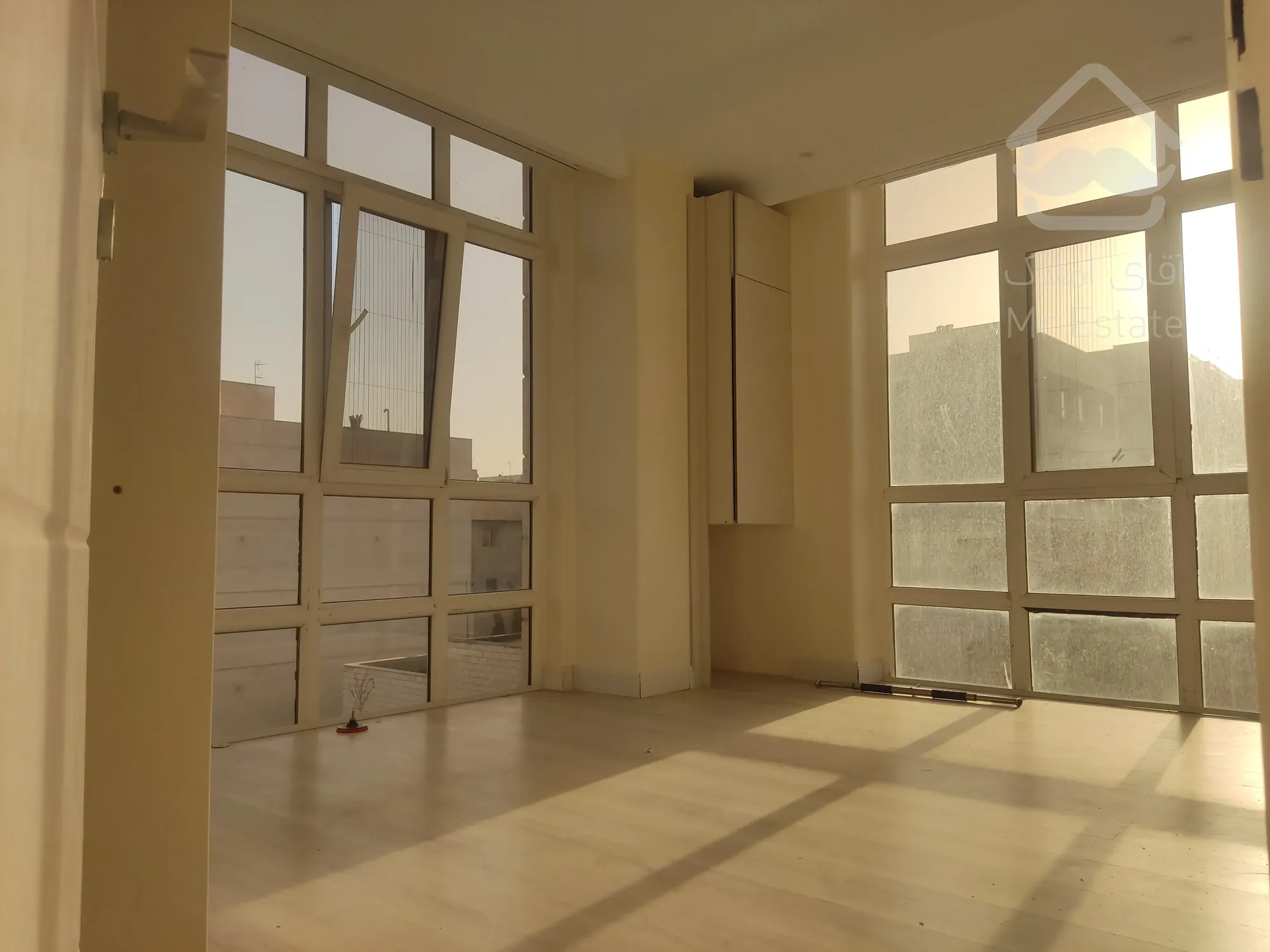 ۱۱۵ متر ۲ خواب فول ۷ ساله