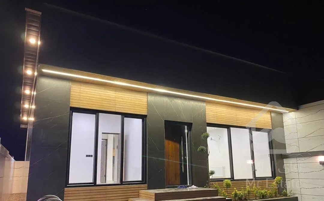 ویلااستخردار/شیک خفن/مالک بشدت فروشنده زیباکنار