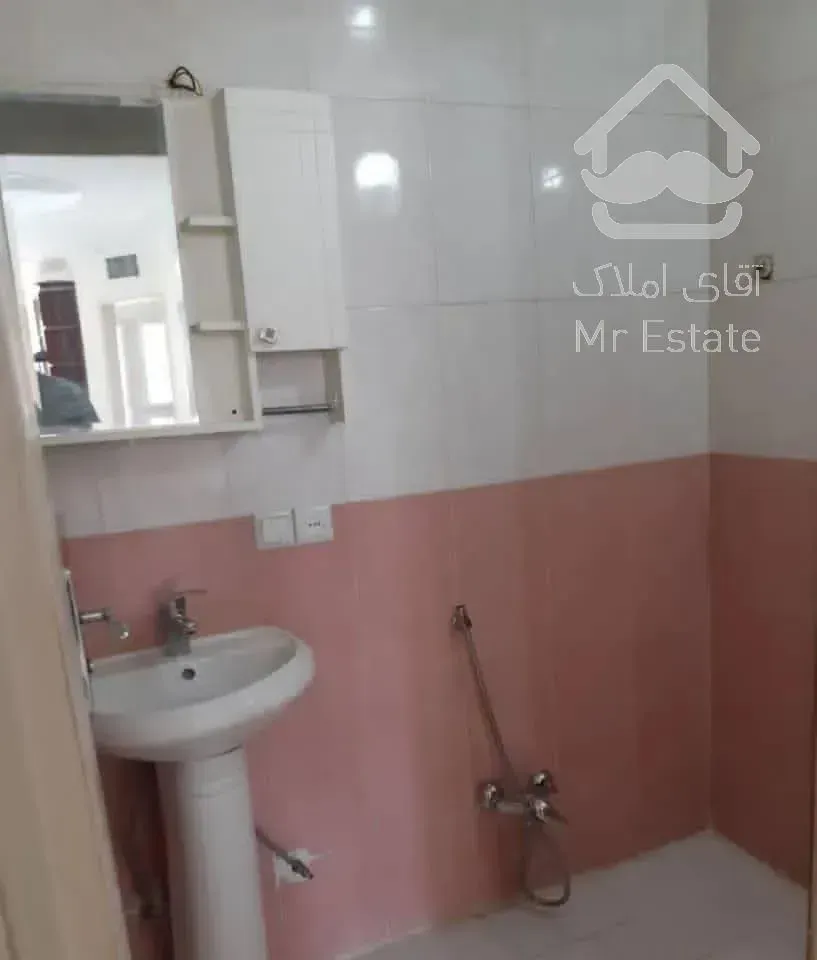 آپارتمان ۵۲ متری ۱ خواب با آسانسور.