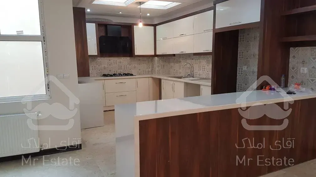 ۱۱۰ متر // تک واحدی // نور جنوب