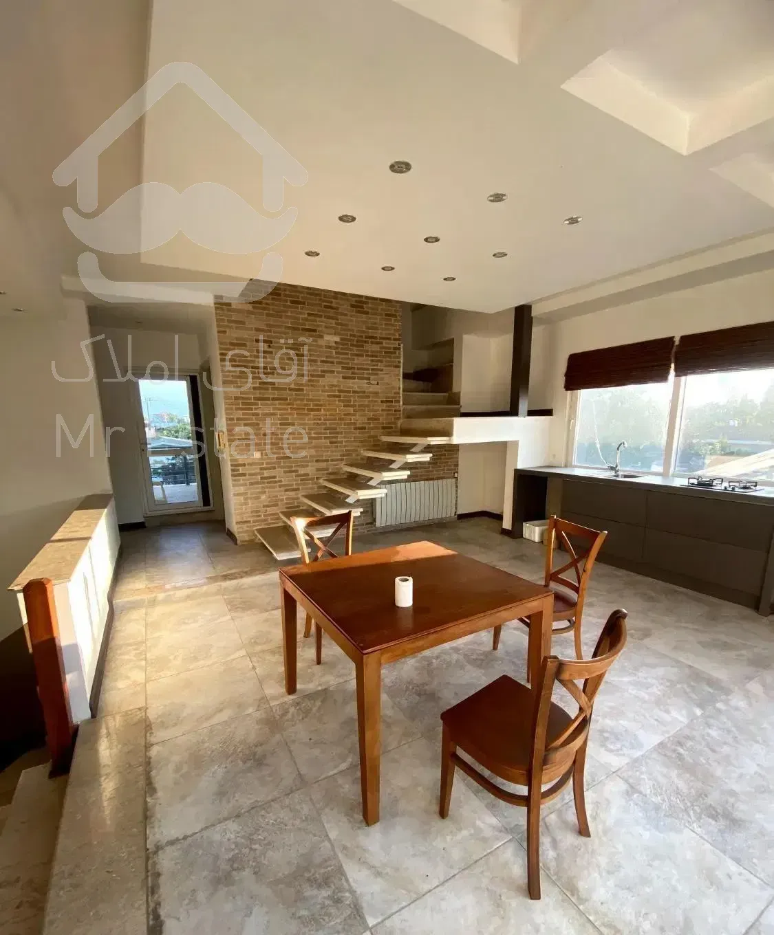 ویلای ۴۰۰ متری خیابان پنجم