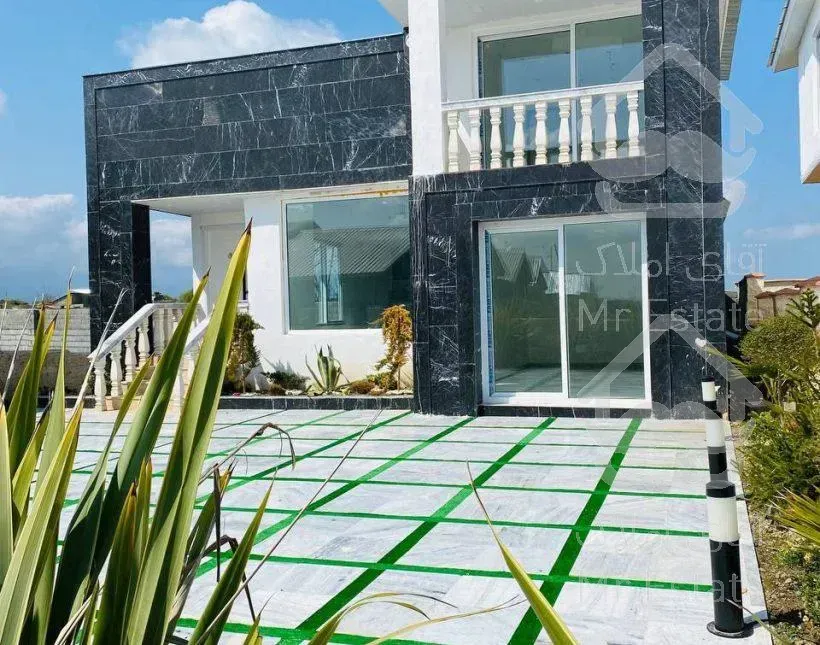 ویلا نیم پیلوت ساحلی