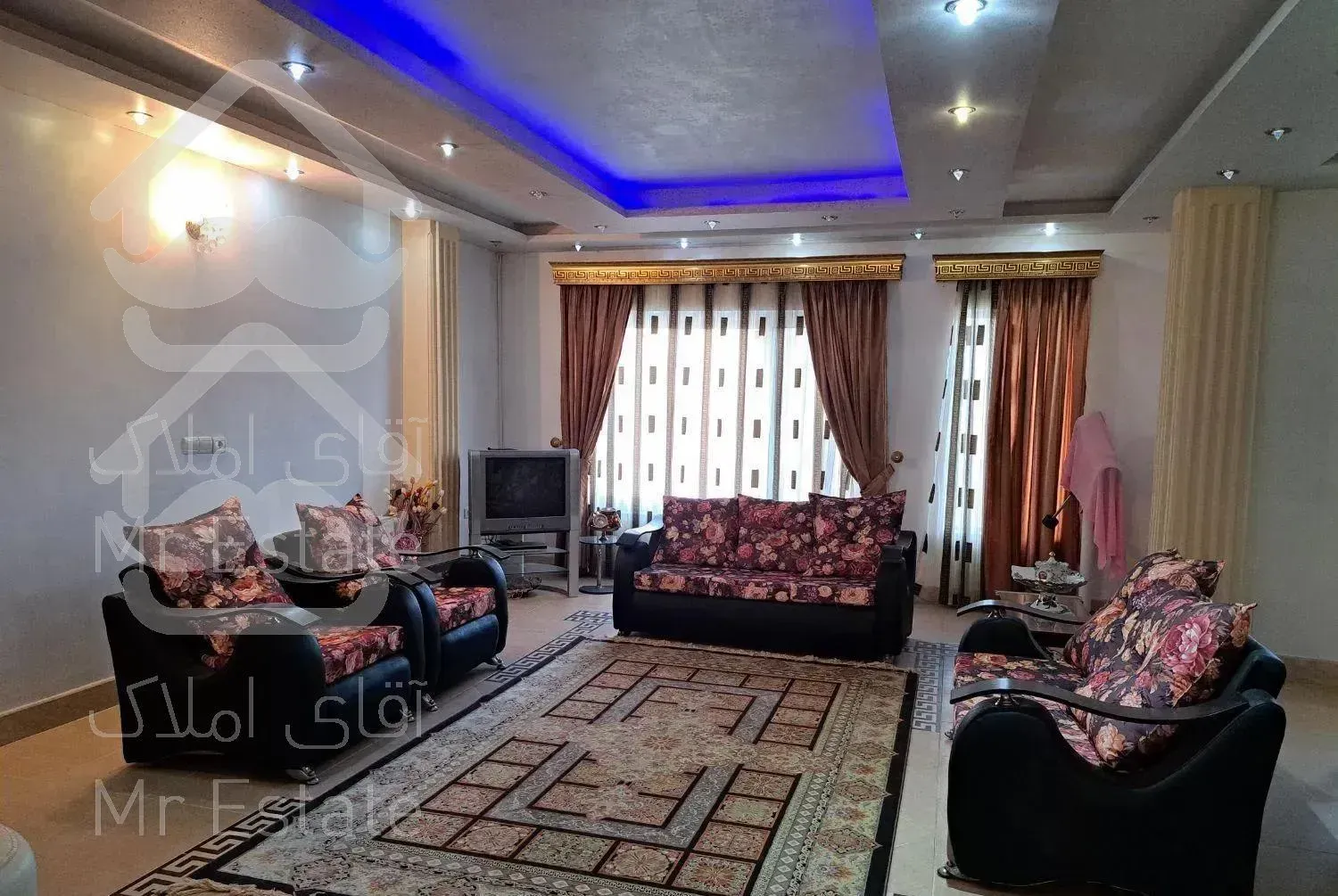 ویلایی دوبلکس ۴۱۵متر تالش میدان هفت تیر