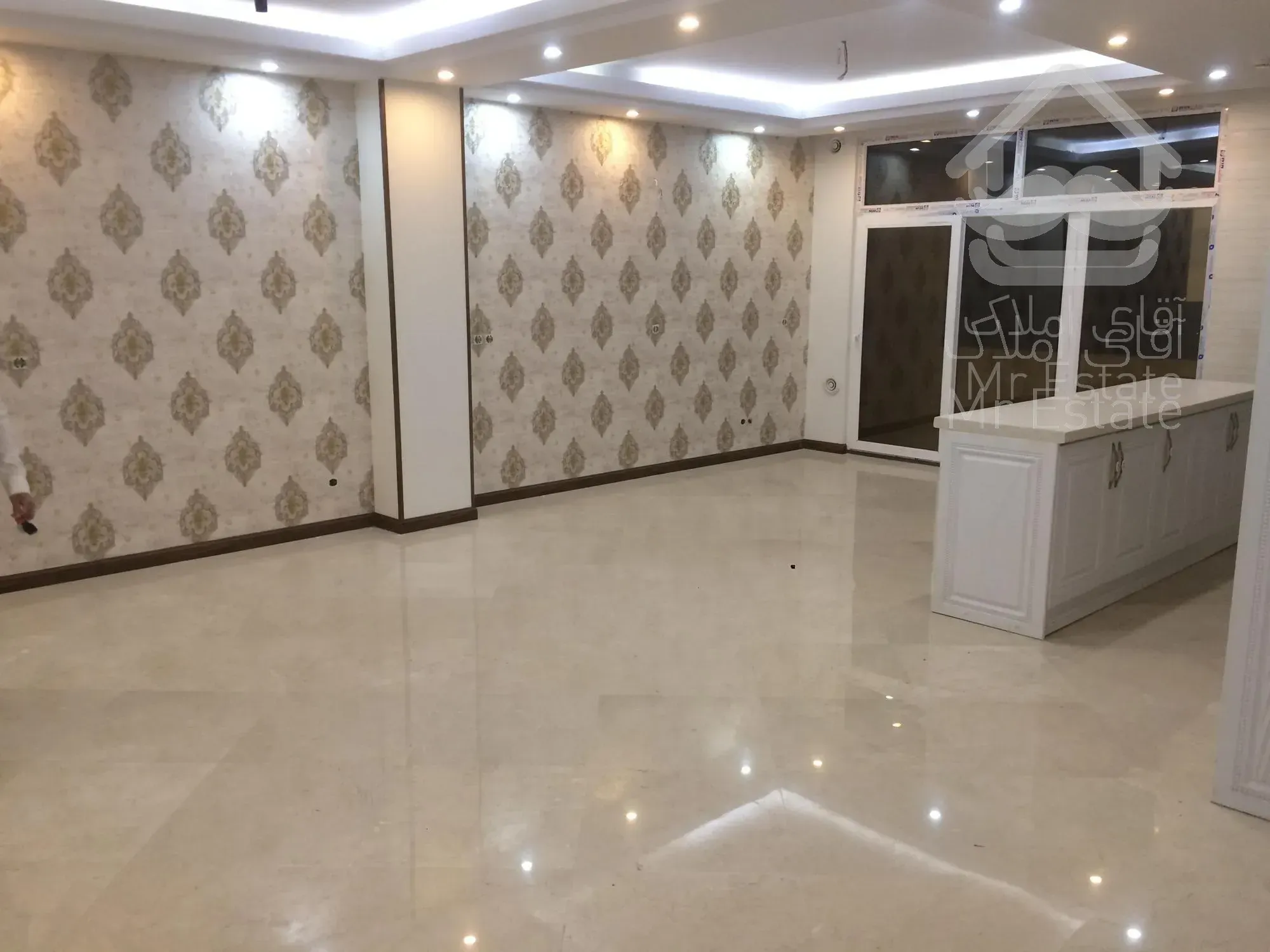 ۱۱۵متر نوساز صادقیه بهنام