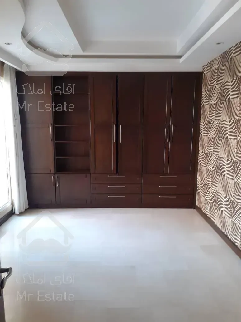 اجاره و رهن آپارتمان زعفرانیه 300  متر شیک