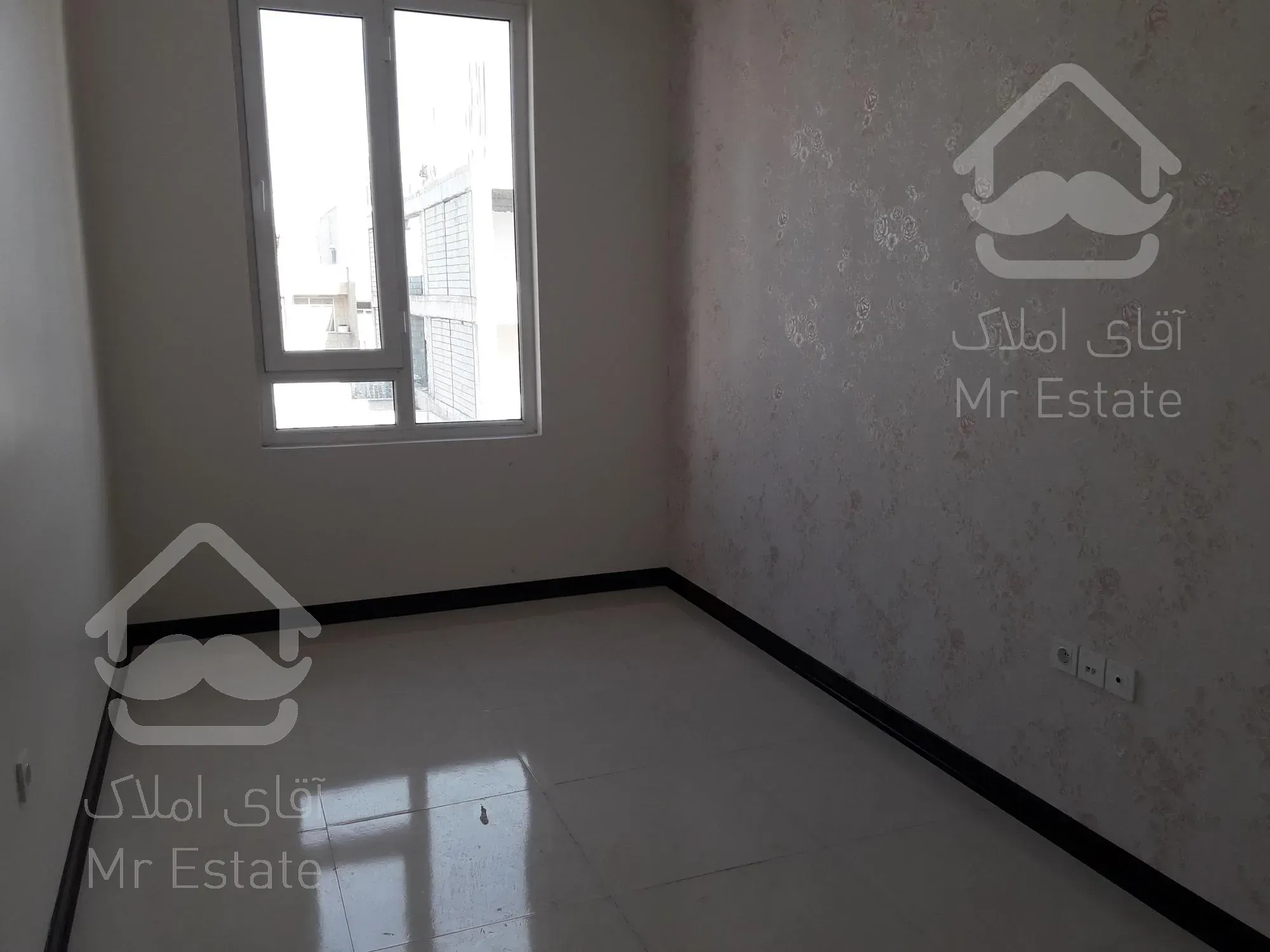 آپارتمان۹۸متر/سالن پرده خور/۱۰واحدی