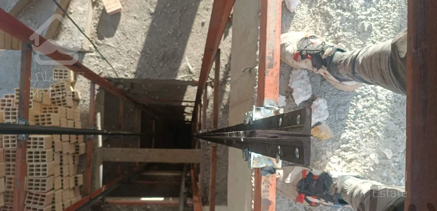 نصاب اسکلت ریل آسانسور هیدرولیک‌و‌کششی