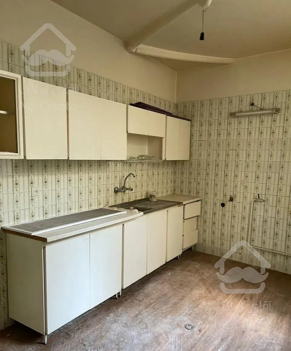 ۹۳ متر ۲خواب جمالزاده شمالی ،پارکینگ ،طبقه اول