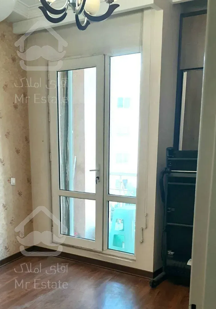 قیطریه جنوبی سه راه منظریه ۱۱۳ متر دو خوابه فول