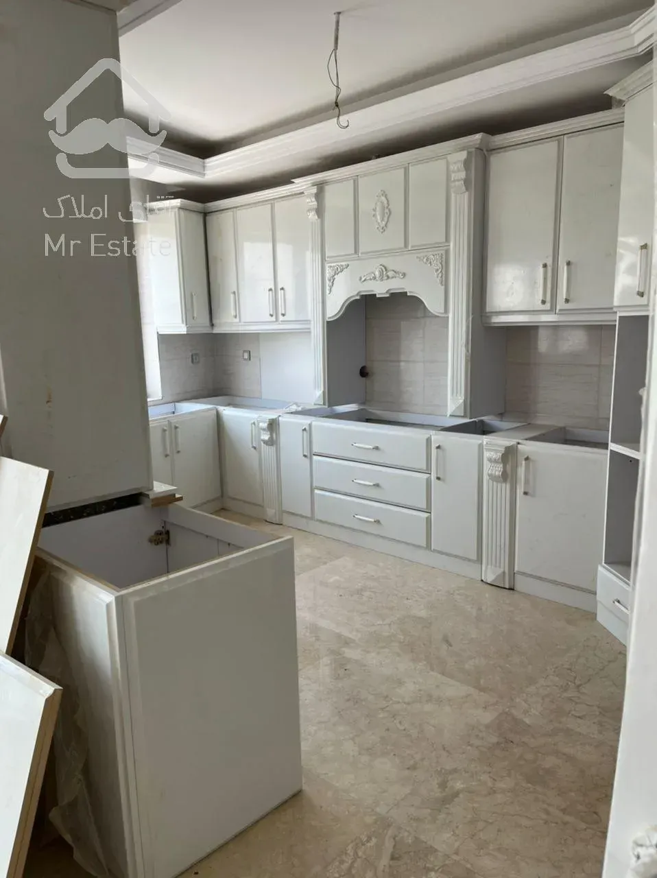 اجاره و رهن آپارتمان زعفرانیه 200  متر لوکس