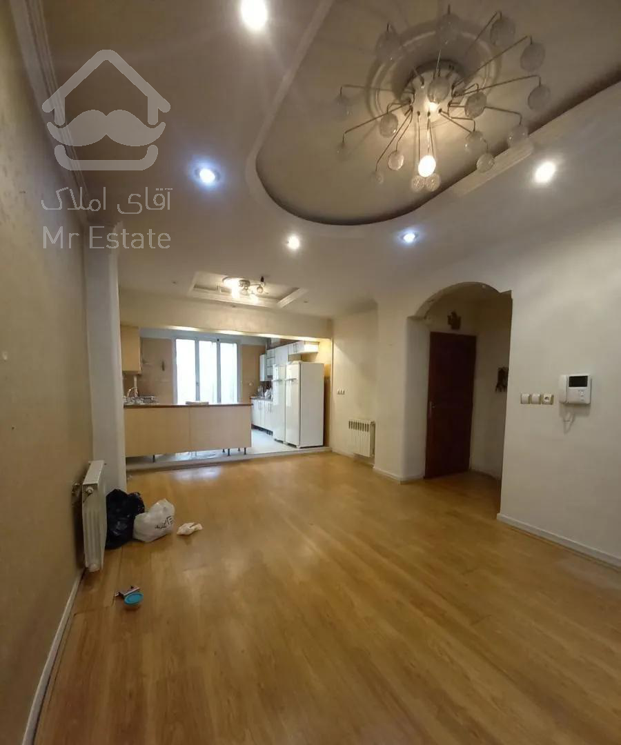 ۷۲ متر/۲خواب/ با پارکینگ