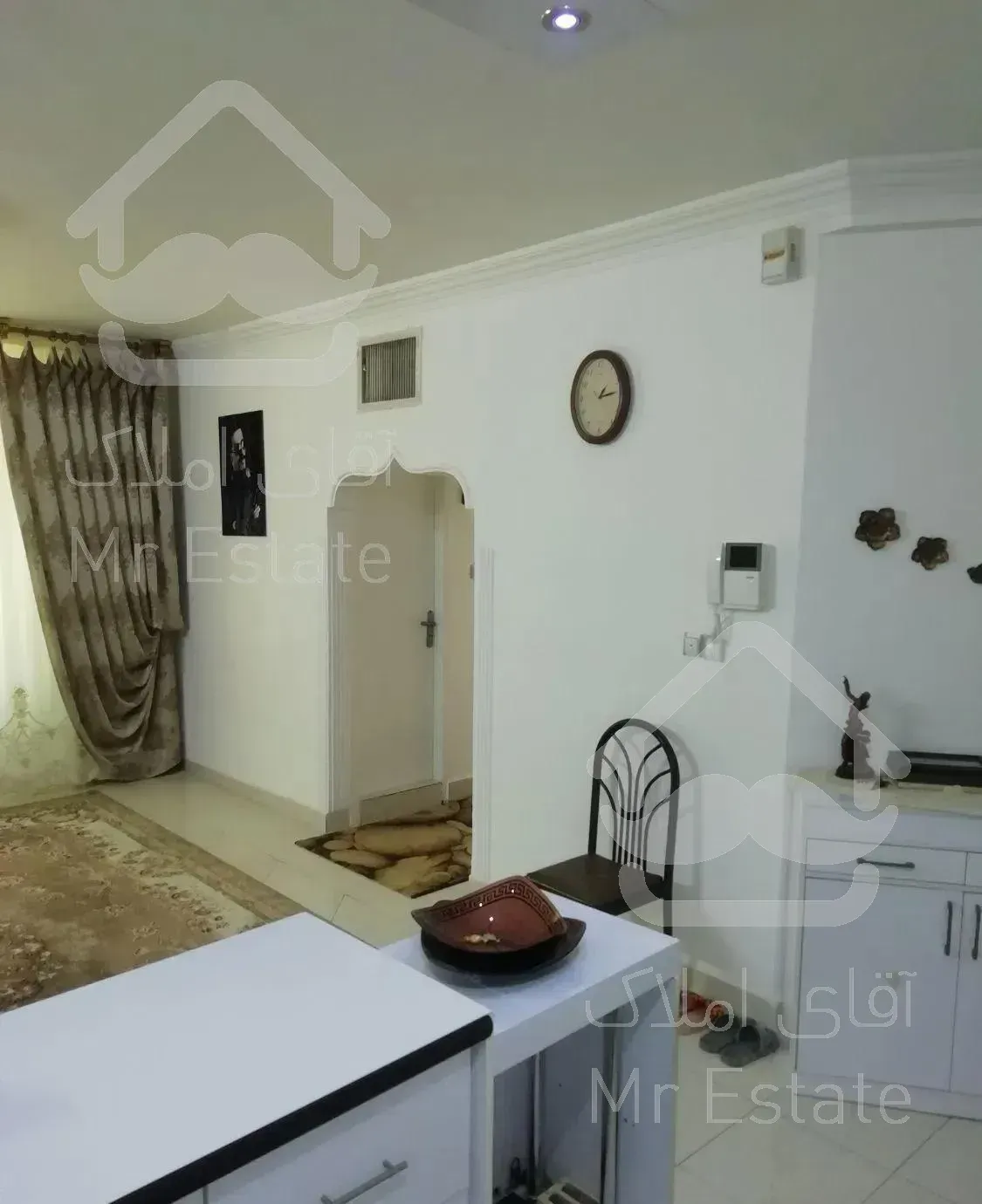 اپارتمان طبقه دوم در مشهد